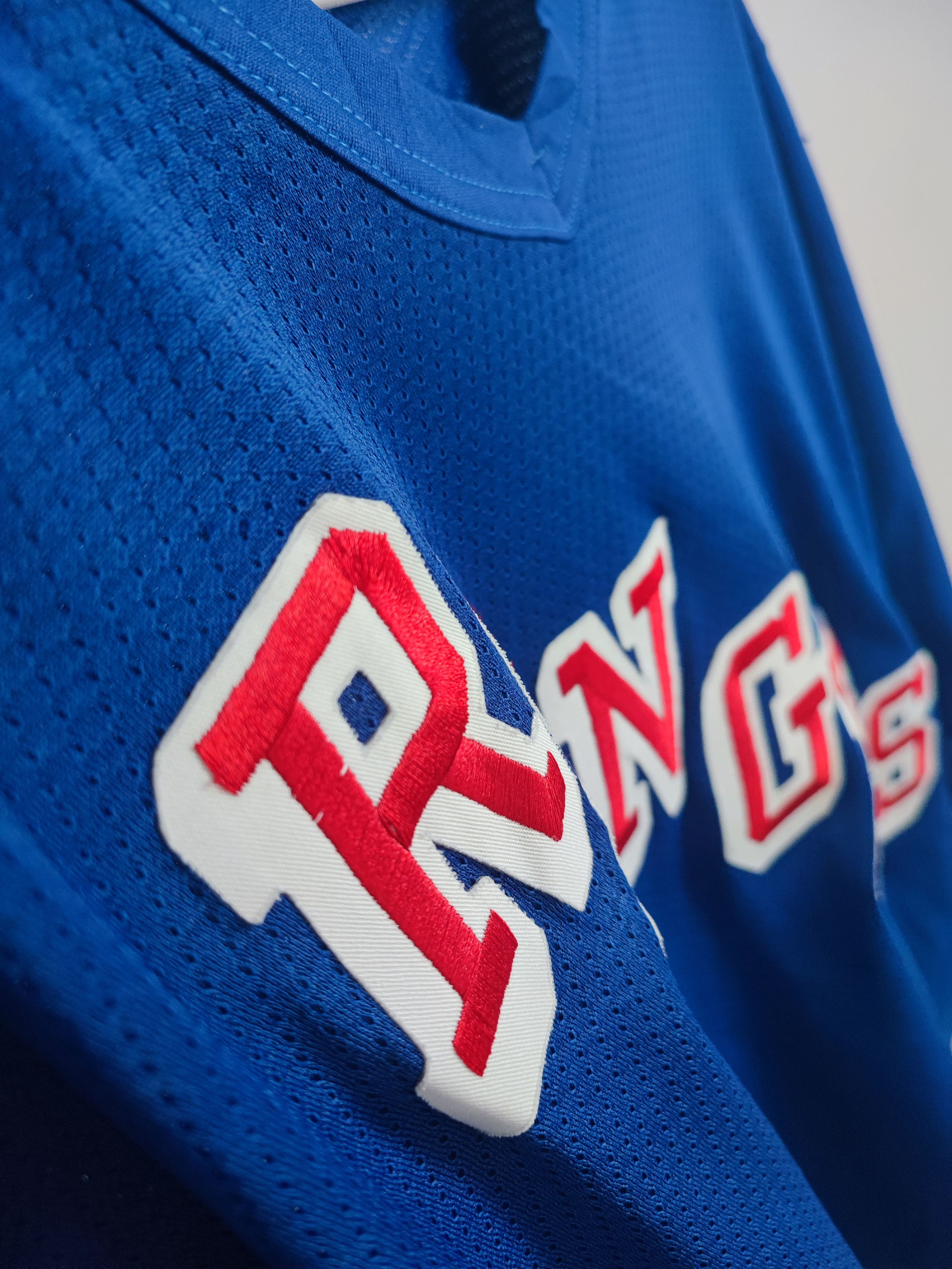 Other CCM New York Rangers hockey jersey - size M Size US M / EU 48-50 / 2 - 3 Thumbnail