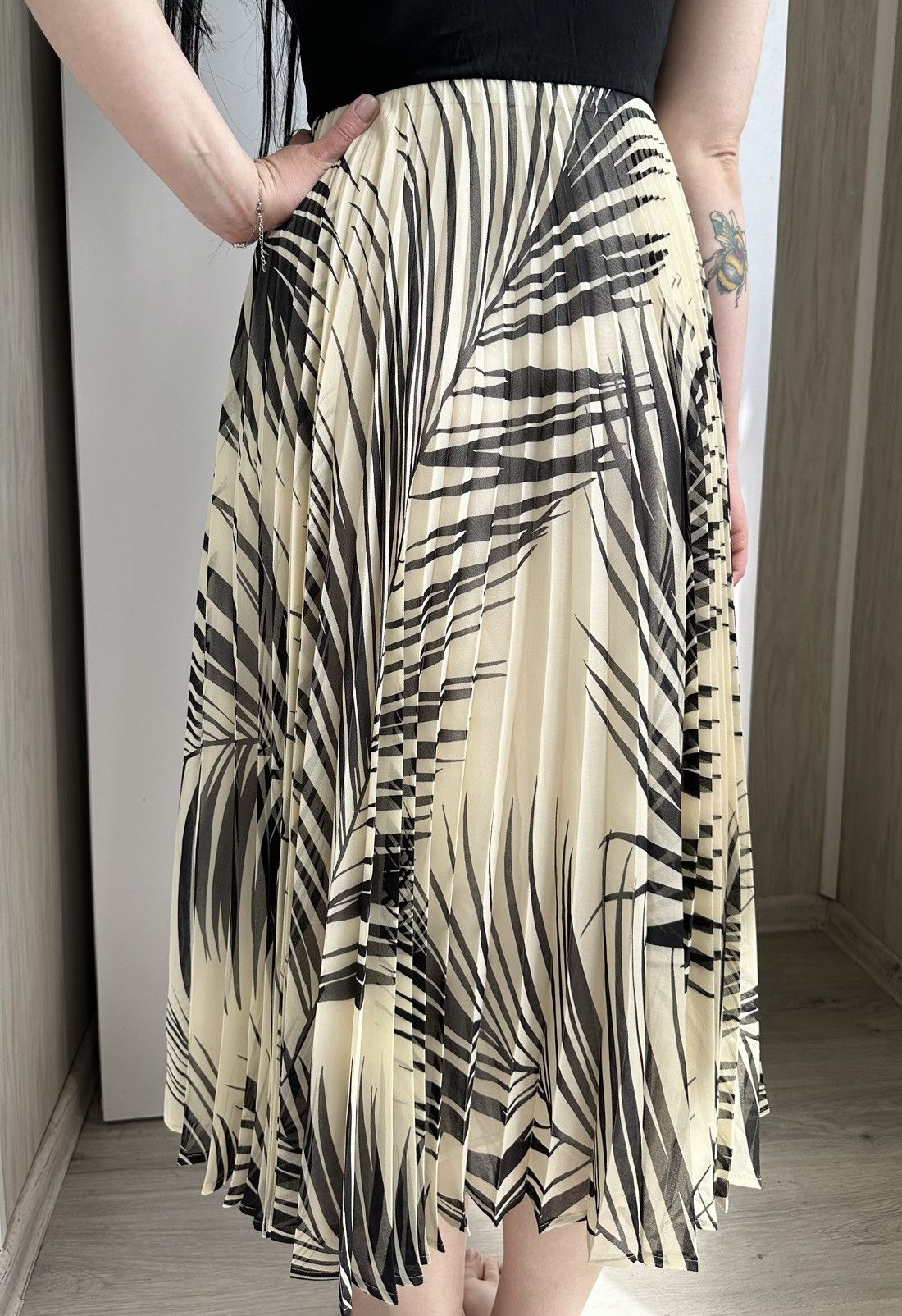 Max Mara Max Mara Studio One-Shoulder Pleated Palm Print Midi Dress Size M / US 6-8 / IT 42-44 - 6 Thumbnail
