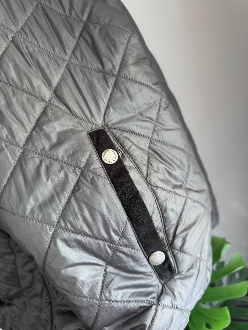 Barbour Barbour International Men's Dark Grey Quilted Jacket, Size L Size US L / EU 52-54 / 3 - 9 Thumbnail