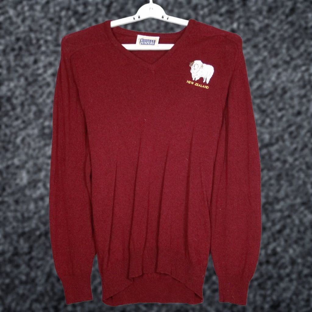 Vintage Woolly Jumpers Sweater Mens L Red V-Neck Knit Pullover Merino Wool Embroidered Sheep NZ Designed Vintage: No Size US L / EU 52-54 / 3 - 1 Thumbnail