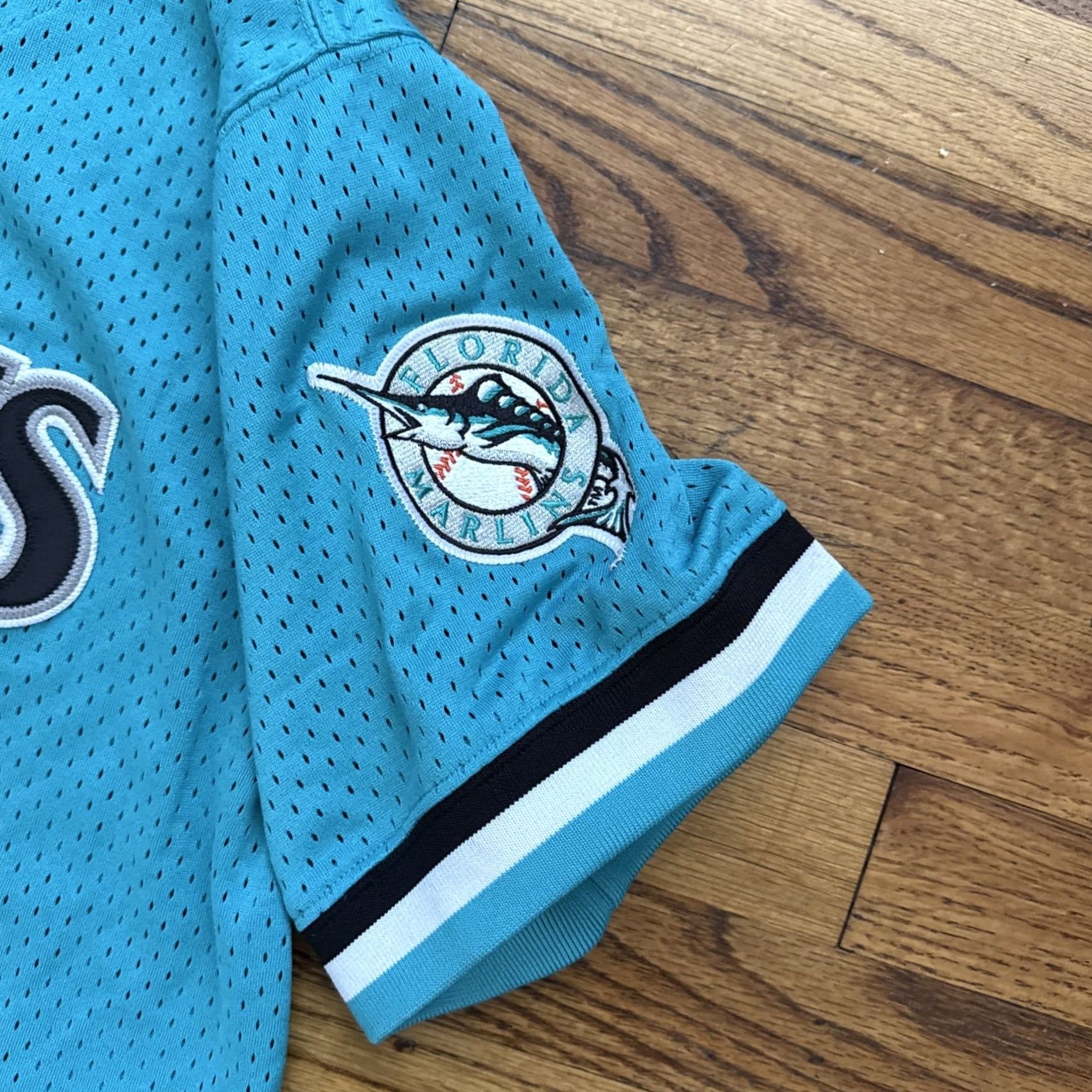Mitchell & Ness VINTAGE Mitchell & Ness Florida Marlins Jersey BP 1995 Andre Dawson Teal XL 48 Mens Size US XL / EU 56 / 4 - 2 Thumbnail
