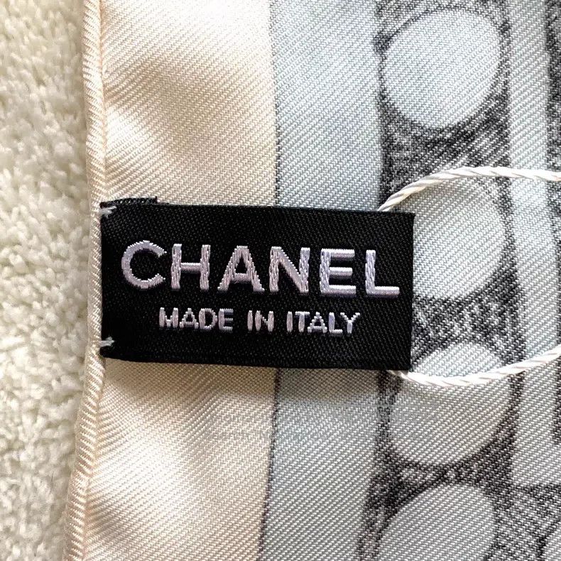 Chanel Chanel Colourful logo letter floral printed mulberry silk Size ONE SIZE - 7 Thumbnail