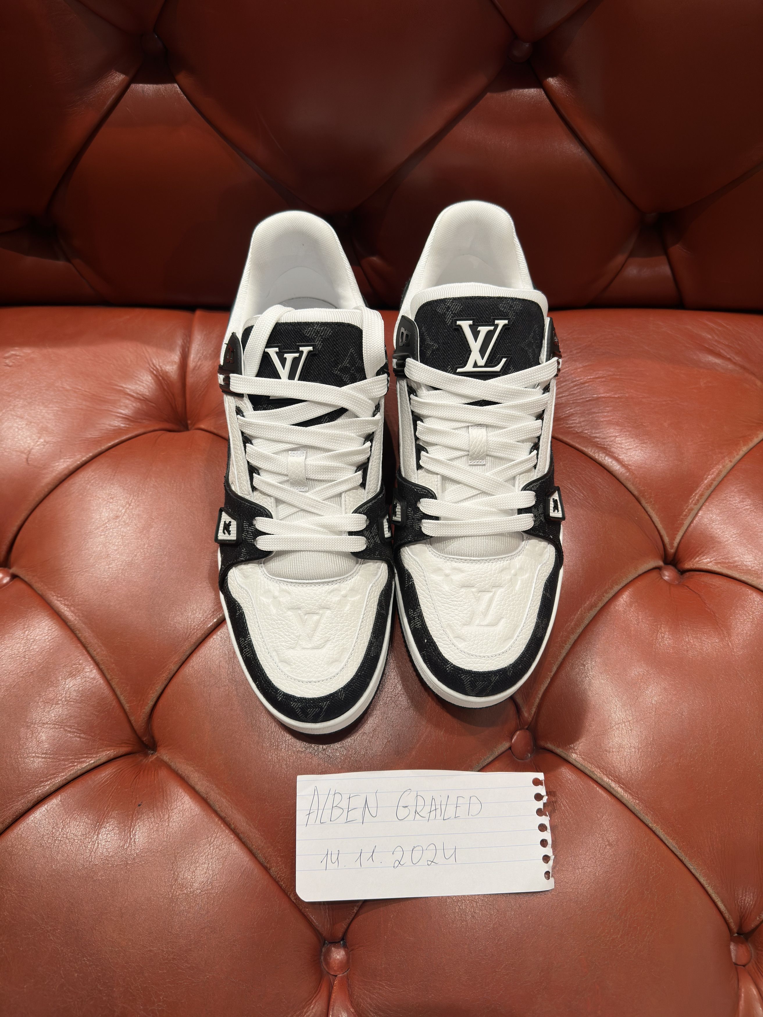 Louis Vuitton Louis Vuitton Trainer Sneaker Size US 10.5 / EU 43-44 - 1 Thumbnail