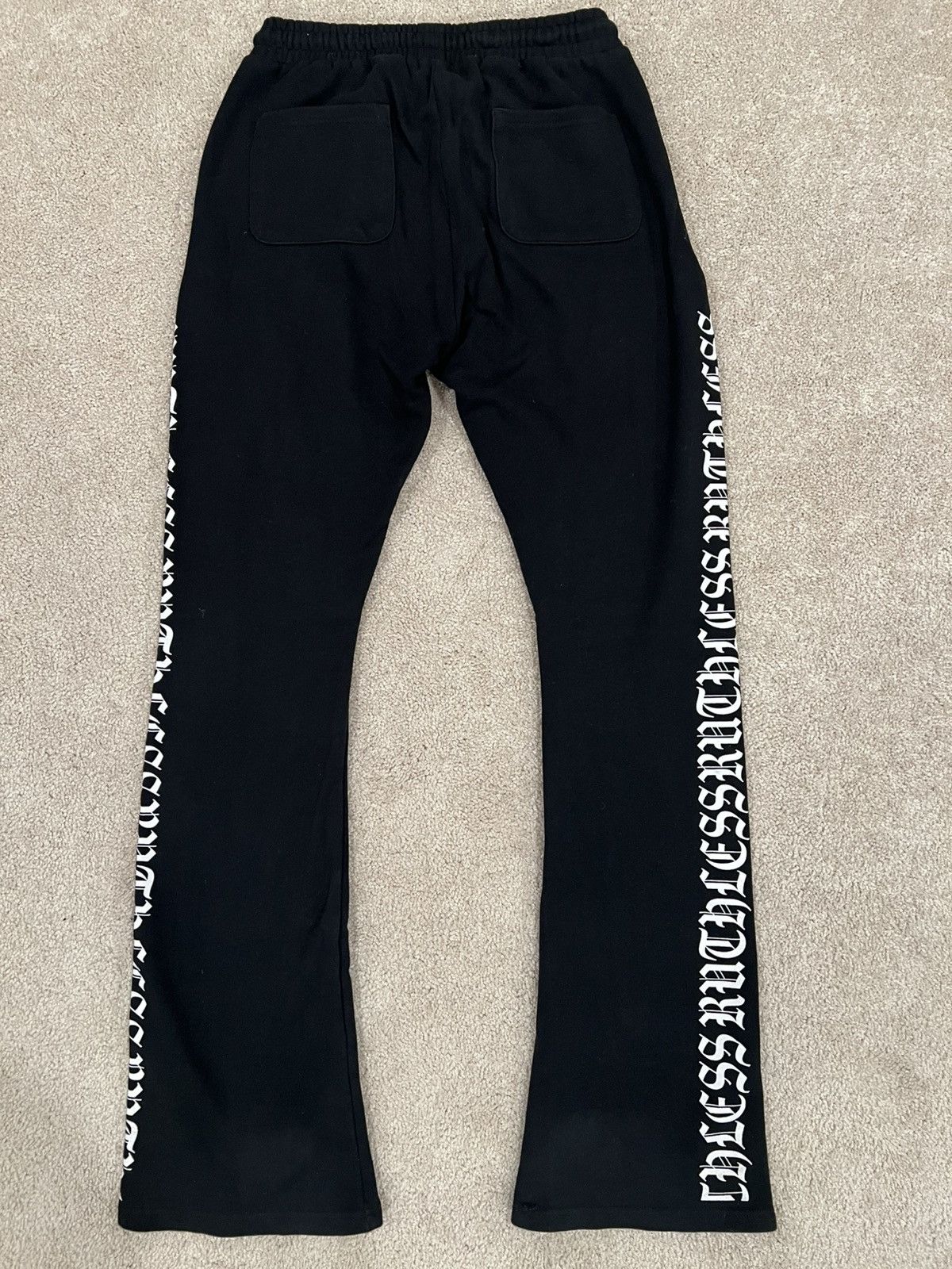 Fashion Nova Reckless Flare Sweatpants Size US 34 / EU 50 - 2 Thumbnail