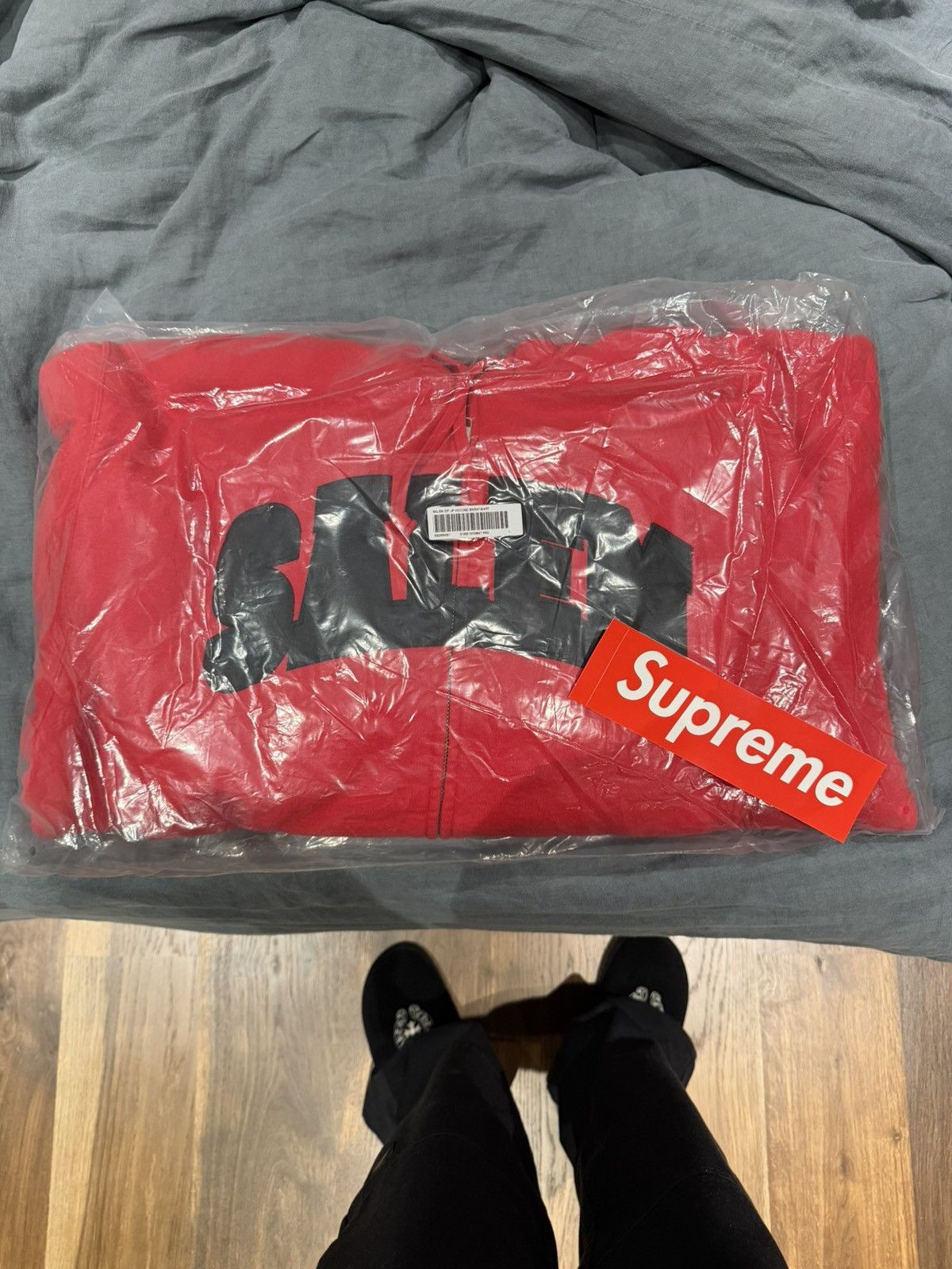 Supreme Salem Zipup NWT