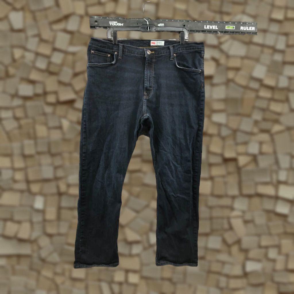 Wrangler VINTAGE Wrangler Jeans Size 40x30 Mens Mid Rise Straight Leg Dark Wash Blue Denim Size US 40 / EU 56 - 1 Thumbnail