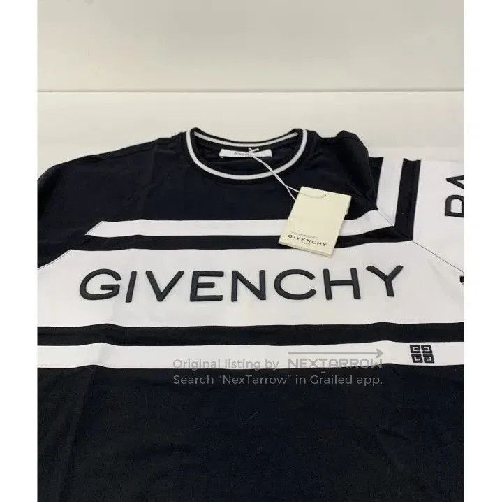 Givenchy Givenchy SS24 Striped Letter Print Short-Sleeve T-Shirt. Size US XS / EU 42 / 0 - 5 Thumbnail