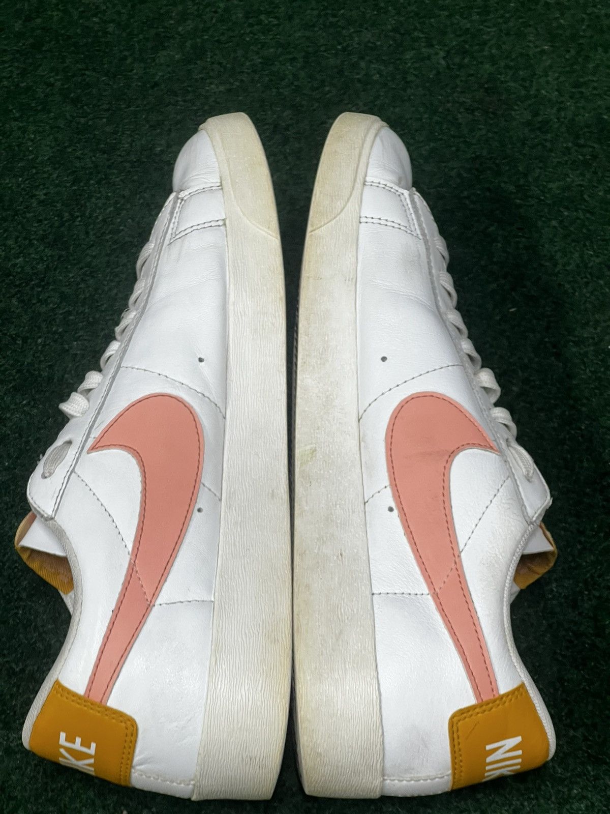Nike Nike Blazer Low Pink Quartz av9370-112 Size US 10 / IT 40 - 4 Thumbnail