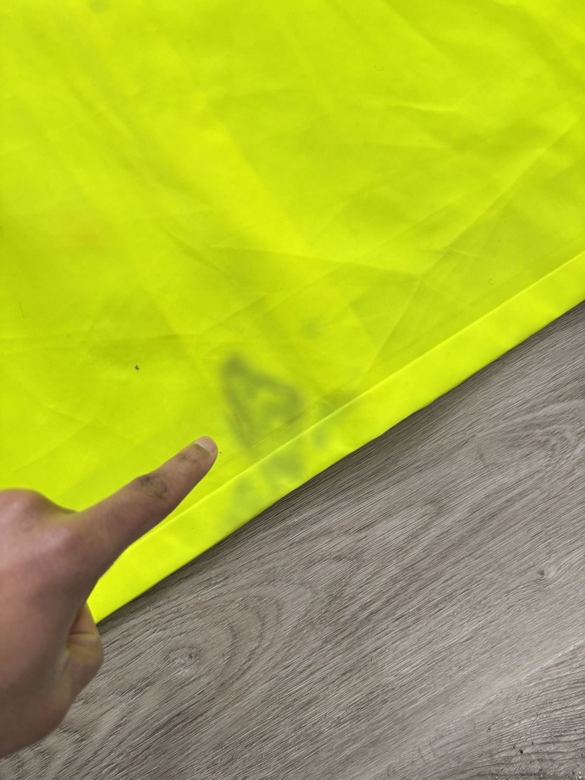 Vetements Vetements SS18 Logo Raincoat Size US M / EU 48-50 / 2 - 10 Thumbnail