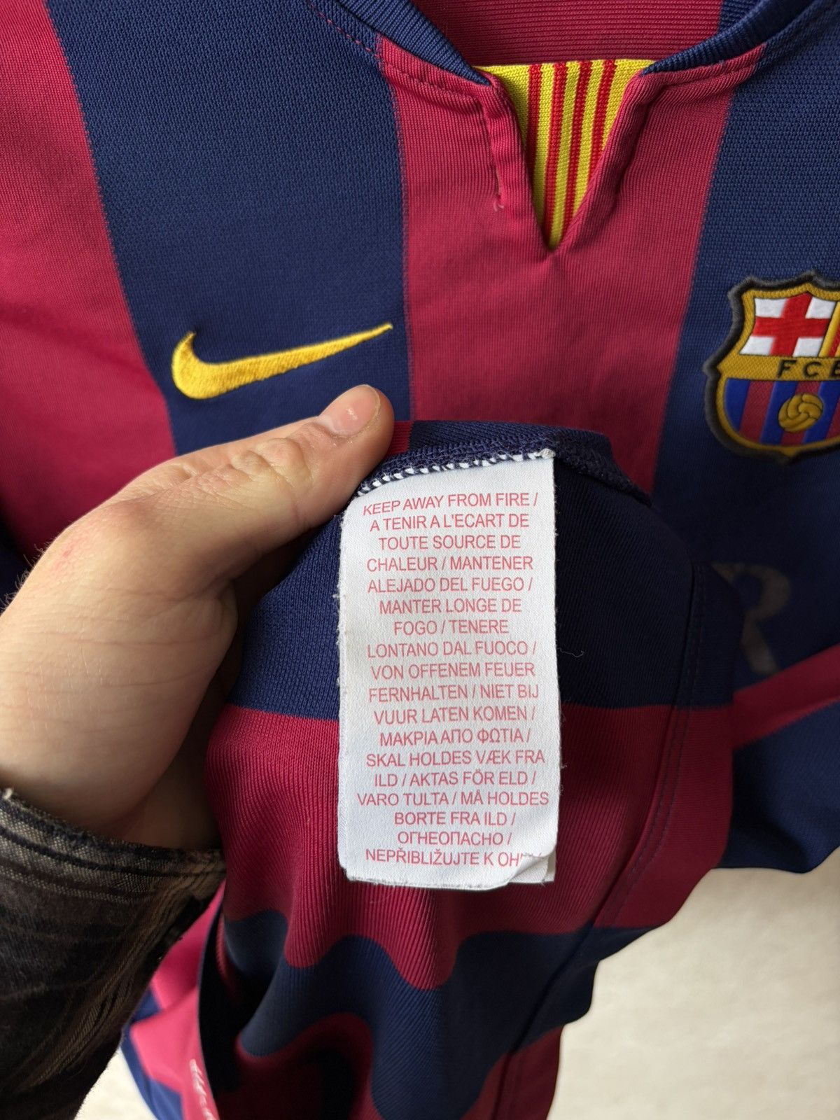 Nike Nike Barcelona 2014/2015 Home Football Shirt Soccer Jersey Size US S / EU 44-46 / 1 - 4 Thumbnail