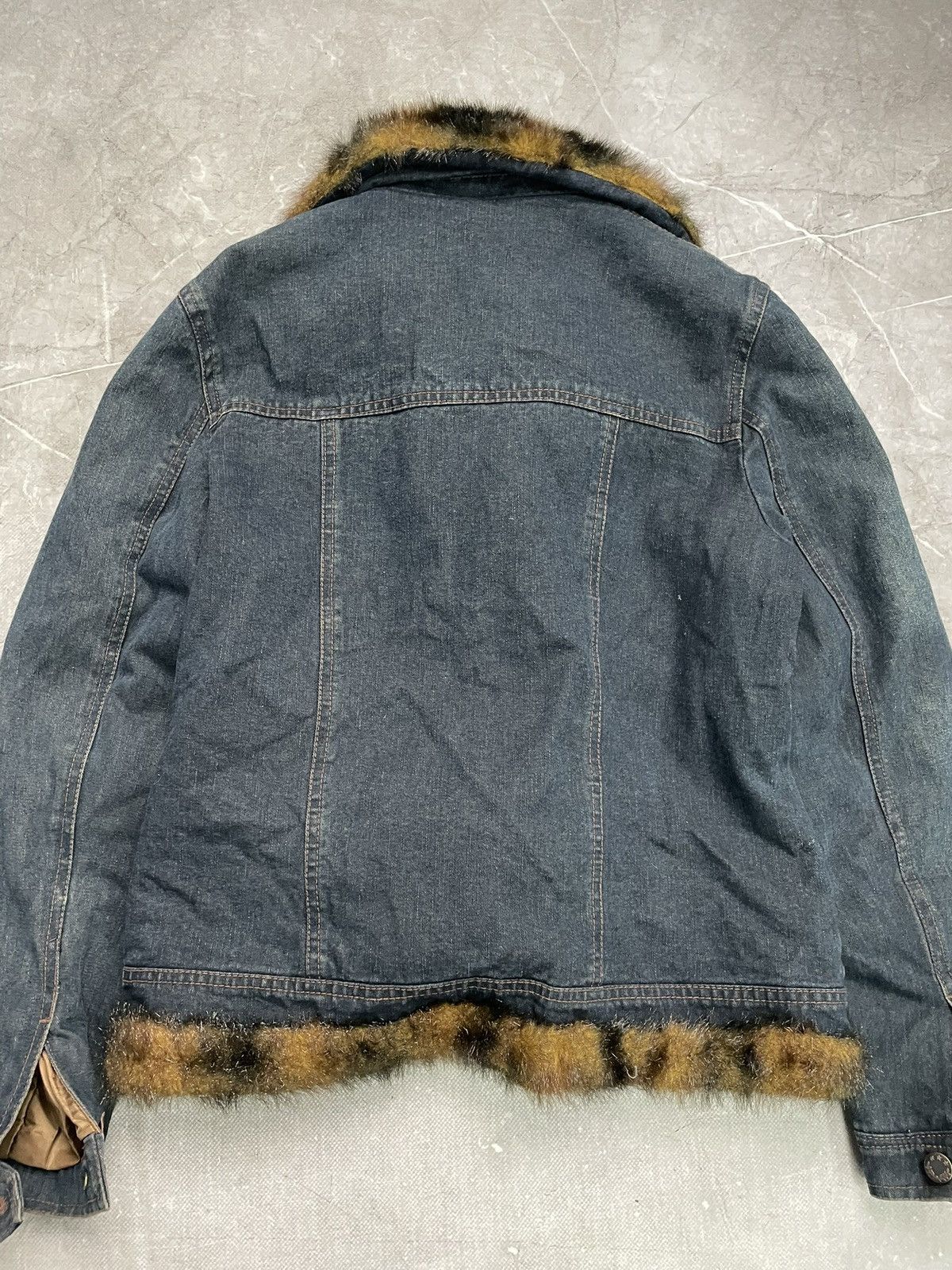 Le Grande Bleu (L.G.B.) archive fur japanese legrandebleu style denim trucker jacket Size US M / EU 48-50 / 2 - 8 Thumbnail