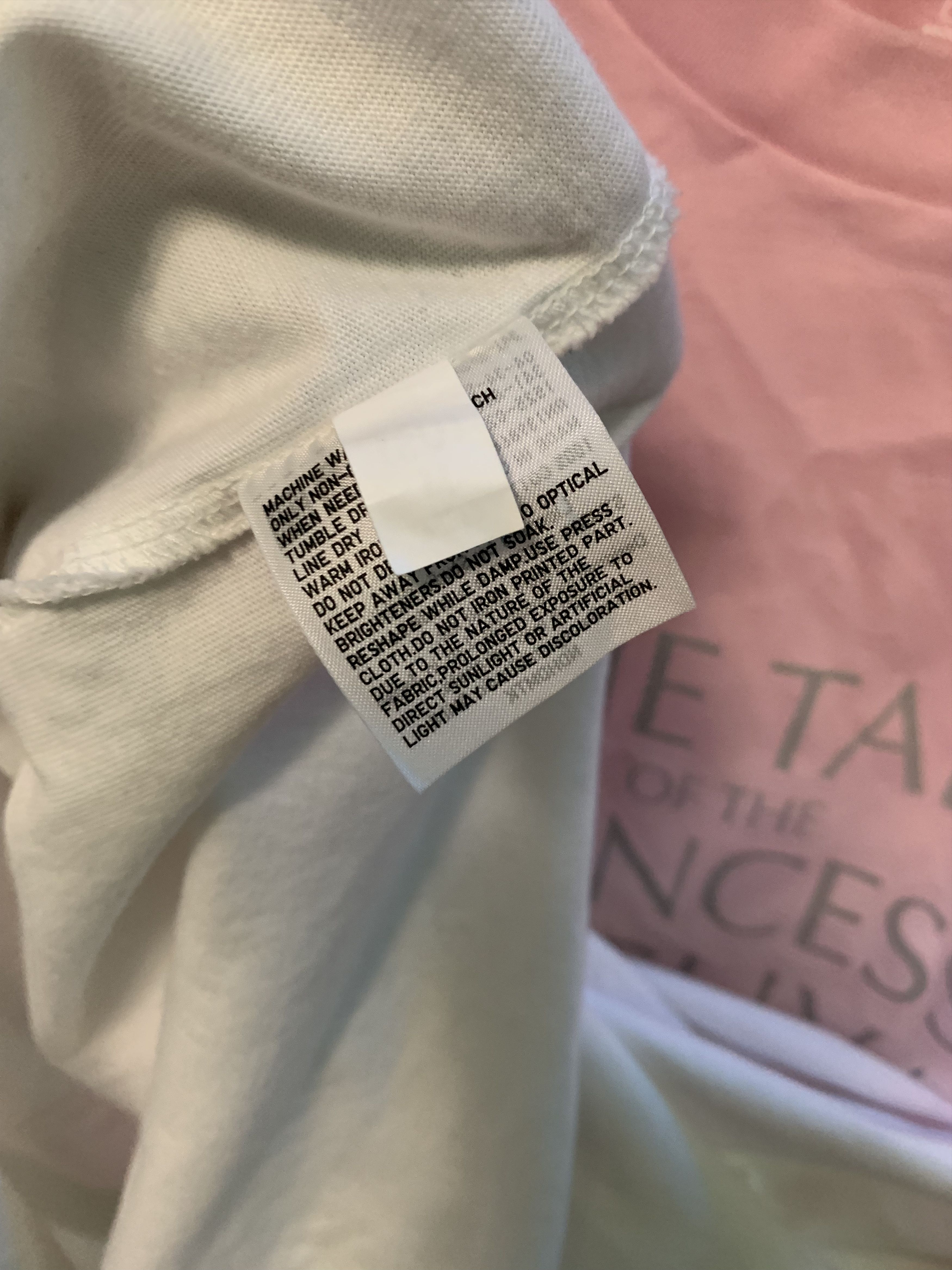 Uniqlo UNIQLO THE TALE OF PRINCESS KAGUYA Tee Shirt ⊛ PNK ⊛ Brnd Nw Size US M / EU 48-50 / 2 - 11 Thumbnail