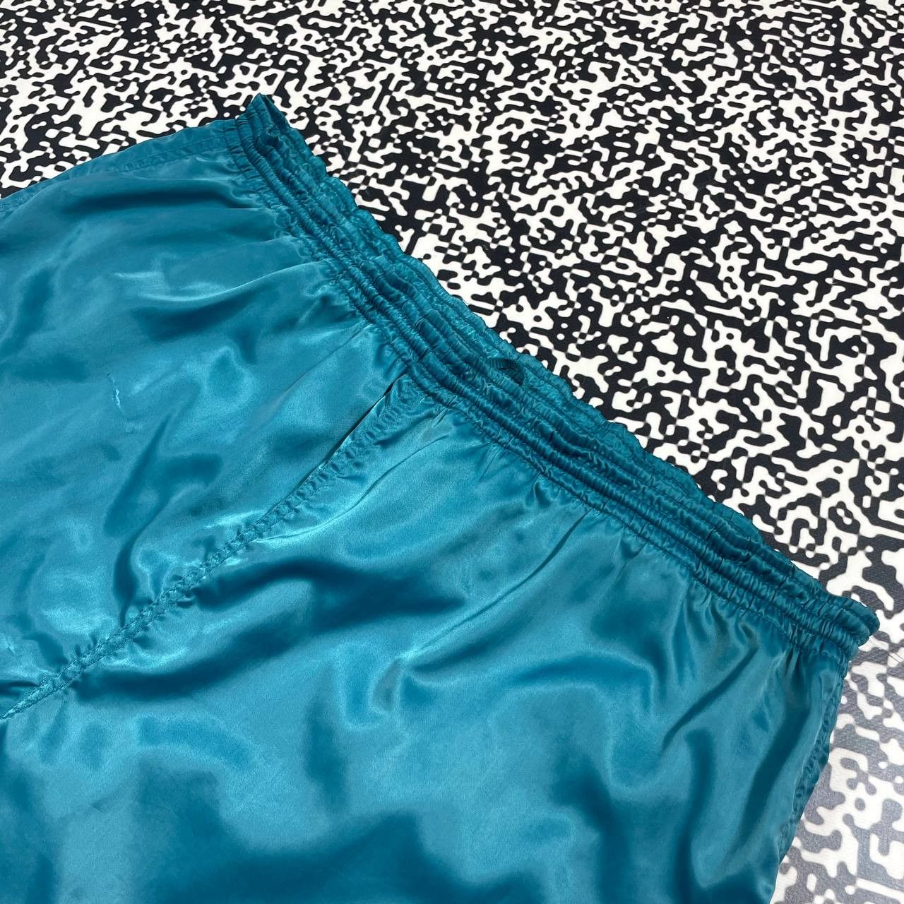 Nike Vintage 90s Nike Swoosh Logo Retro Style Sport Shorts Size US 38 / EU 54 - 6 Thumbnail