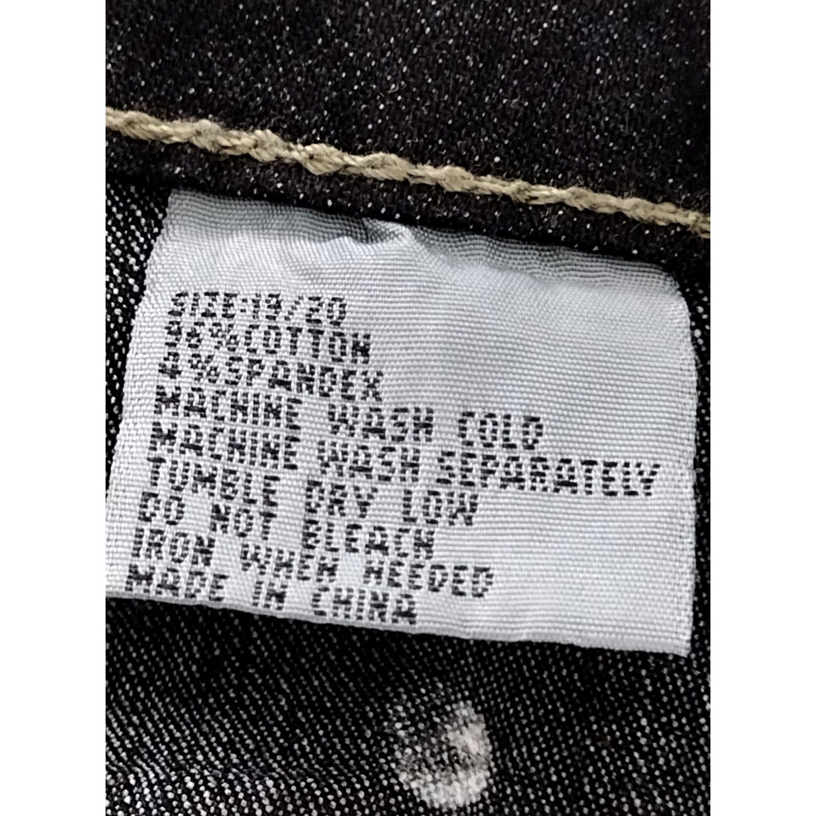 Vintage Unbranded Women's Jeans Dark Wash Skinny Plus Size 19/20 City Stretch Button Closure 29in Inseam Denim Blended Fabric"} Size 40" / US 18 - 7 Thumbnail