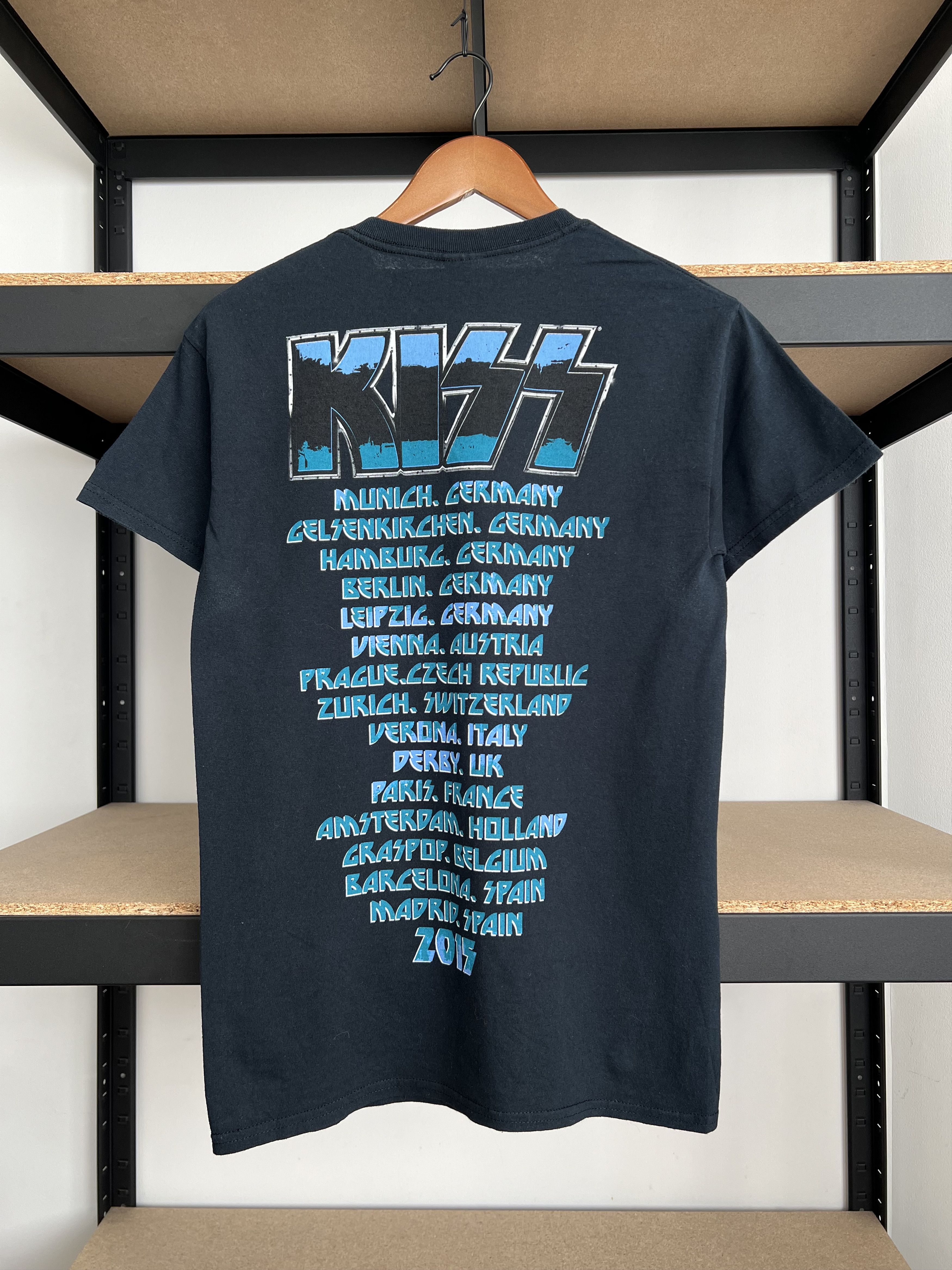 Band Tees Vintage 2015 Kiss Rock Band Tour Black T-shirt Size US S / EU 44-46 / 1 - 2 Thumbnail