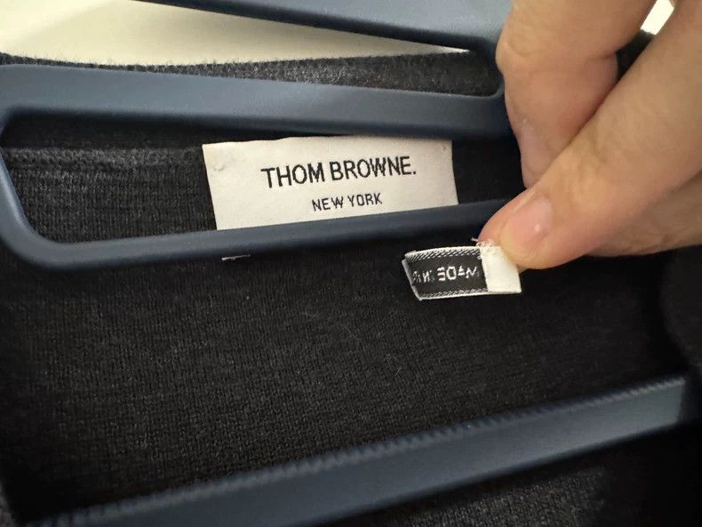 Thom Browne Thom browne Men's knitted cardigan 2504-Nextarrow Size US XXL / EU 58 / 5 - 4 Thumbnail