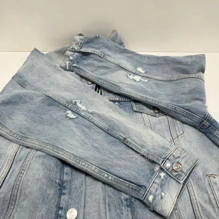 Balenciaga Balenciaga FW21 Oversized Logo Denim Jacket. Size US S / EU 44-46 / 1 - 6 Thumbnail