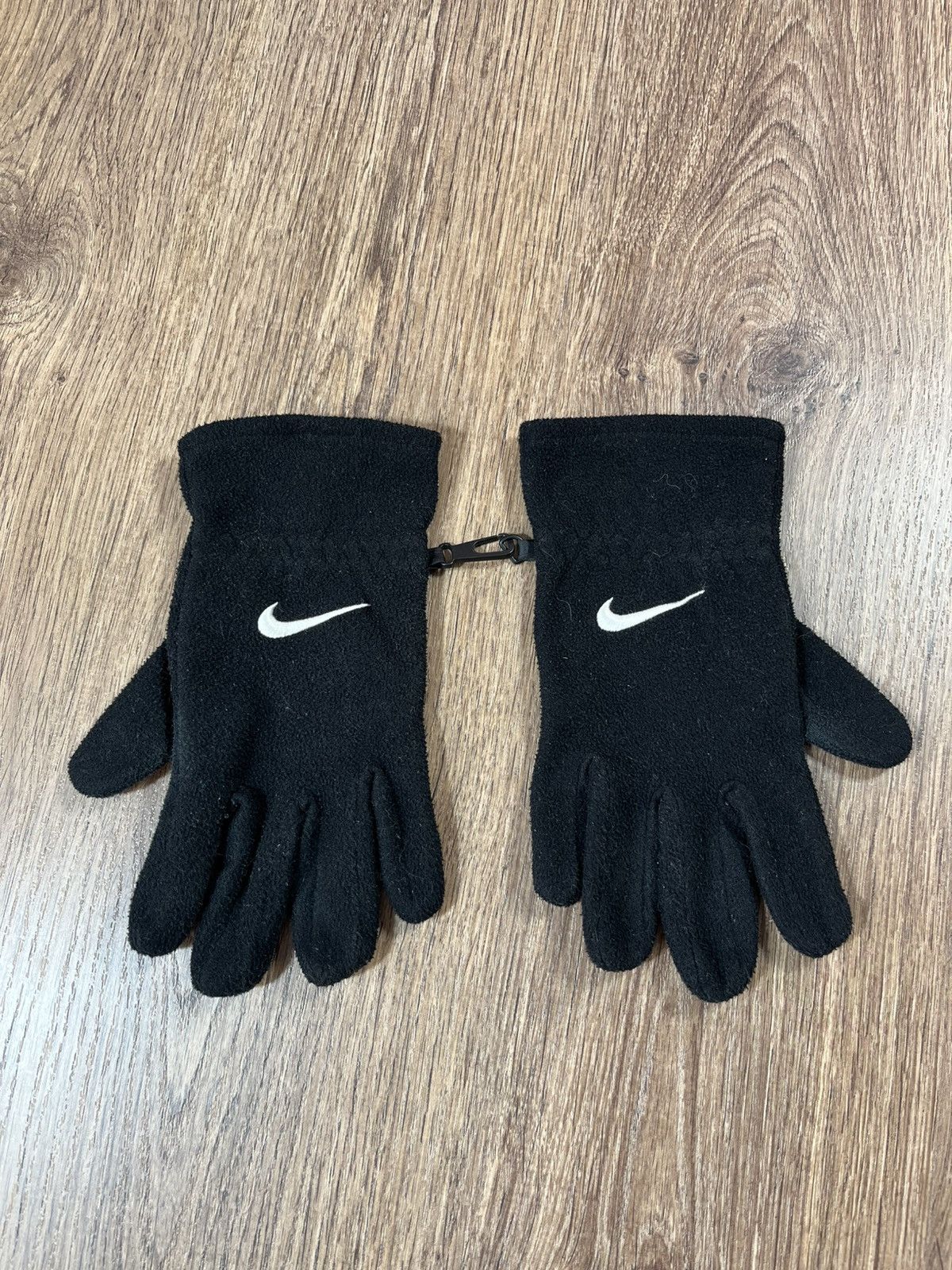 Nike × Vintage Vintage Y2K Nike Fleece Gloves Size ONE SIZE - 1 Thumbnail
