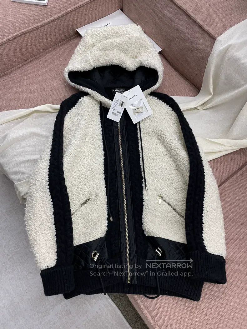 Chanel Chanel Black and white panda colour-blocked wool hooded zi Size XS / US 0-2 / IT 36-38 - 1 Thumbnail