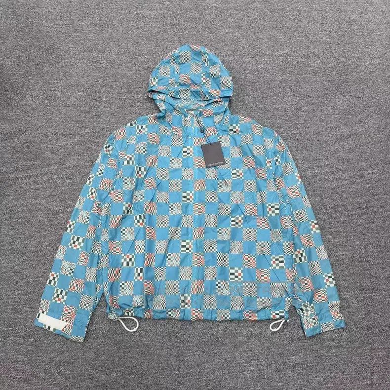 Louis Vuitton Louis Vuitton Checkerboard printed zip-up jacket Size US L / EU 52-54 / 3 - 1 Thumbnail