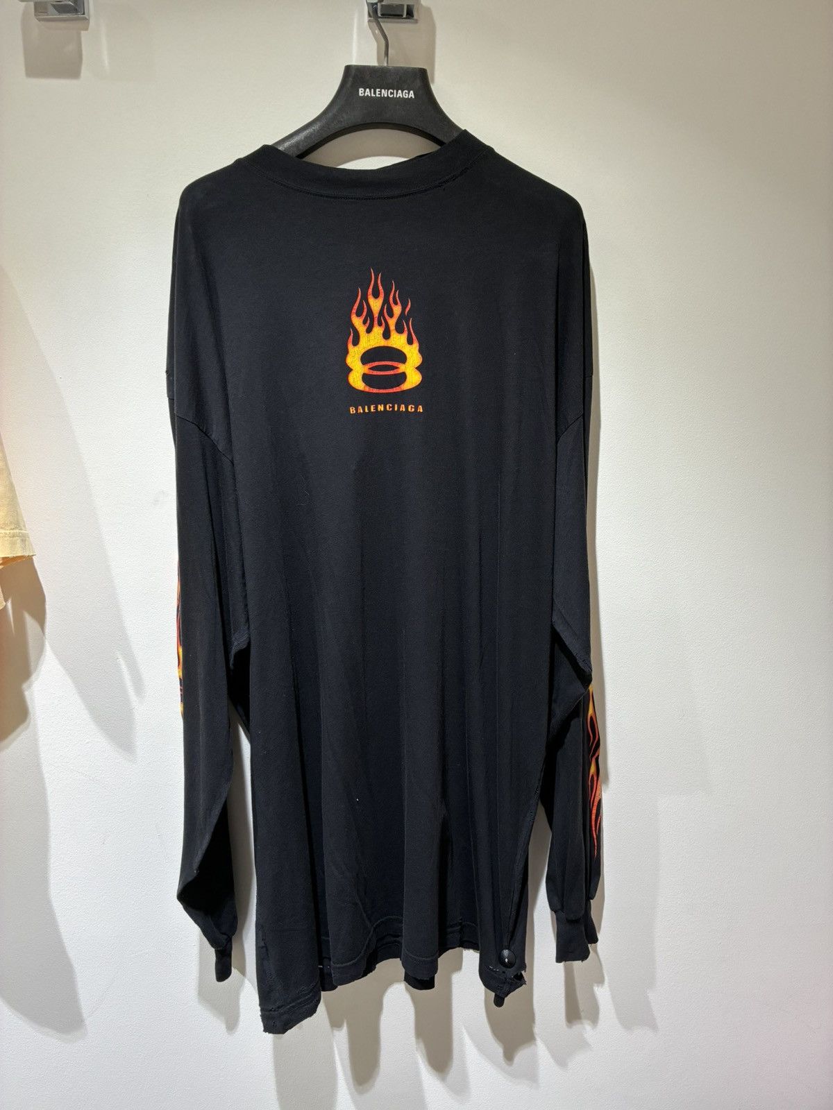 Balenciaga Balenciaga Unity Burning Thin Jersey Longsleeve Size US M / EU 48-50 / 2 - 1 Thumbnail