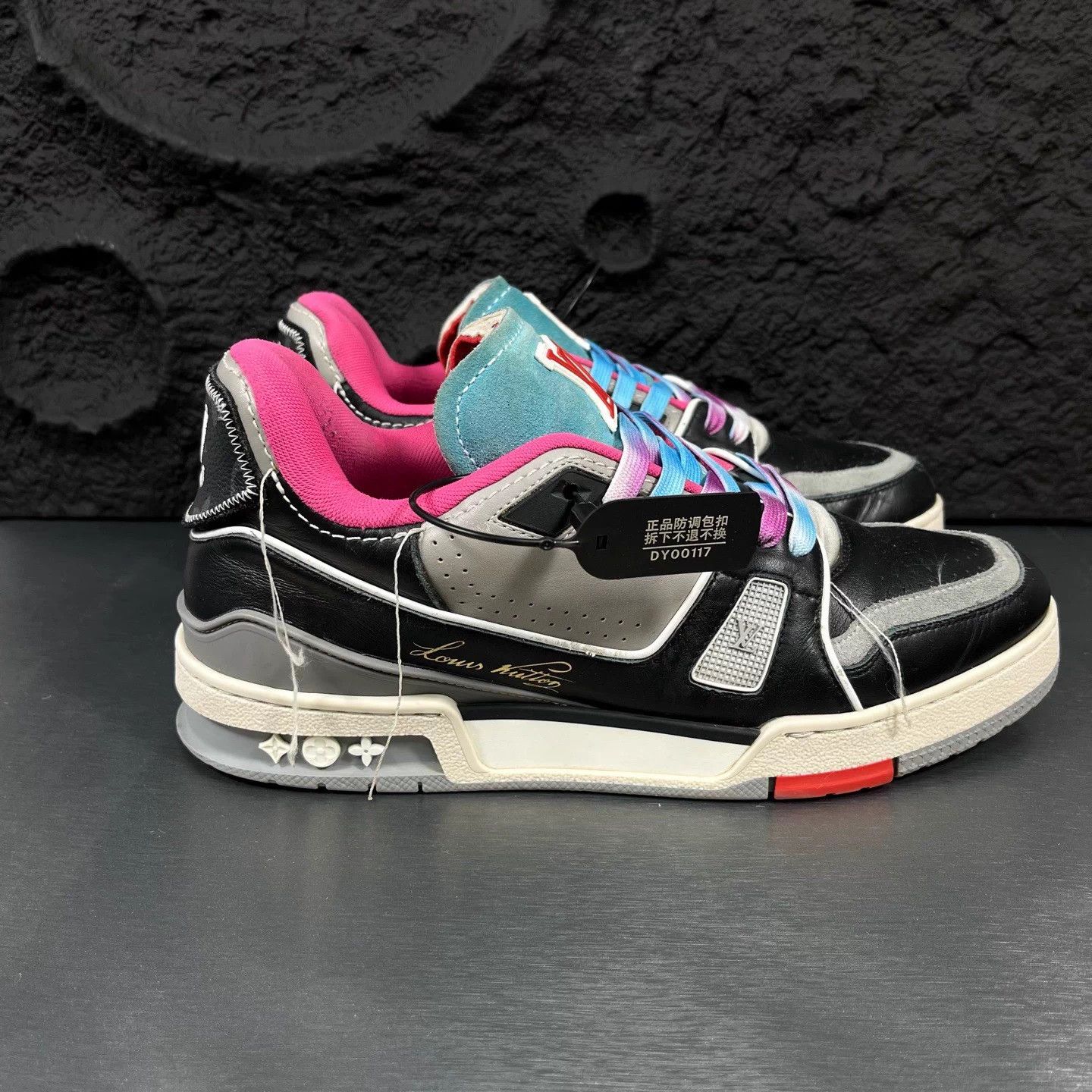 Louis Vuitton LV SS24 Trainer Black Cement UK7.5 41.5 95 New Size US 7.5 / EU 40-41 - 3 Thumbnail