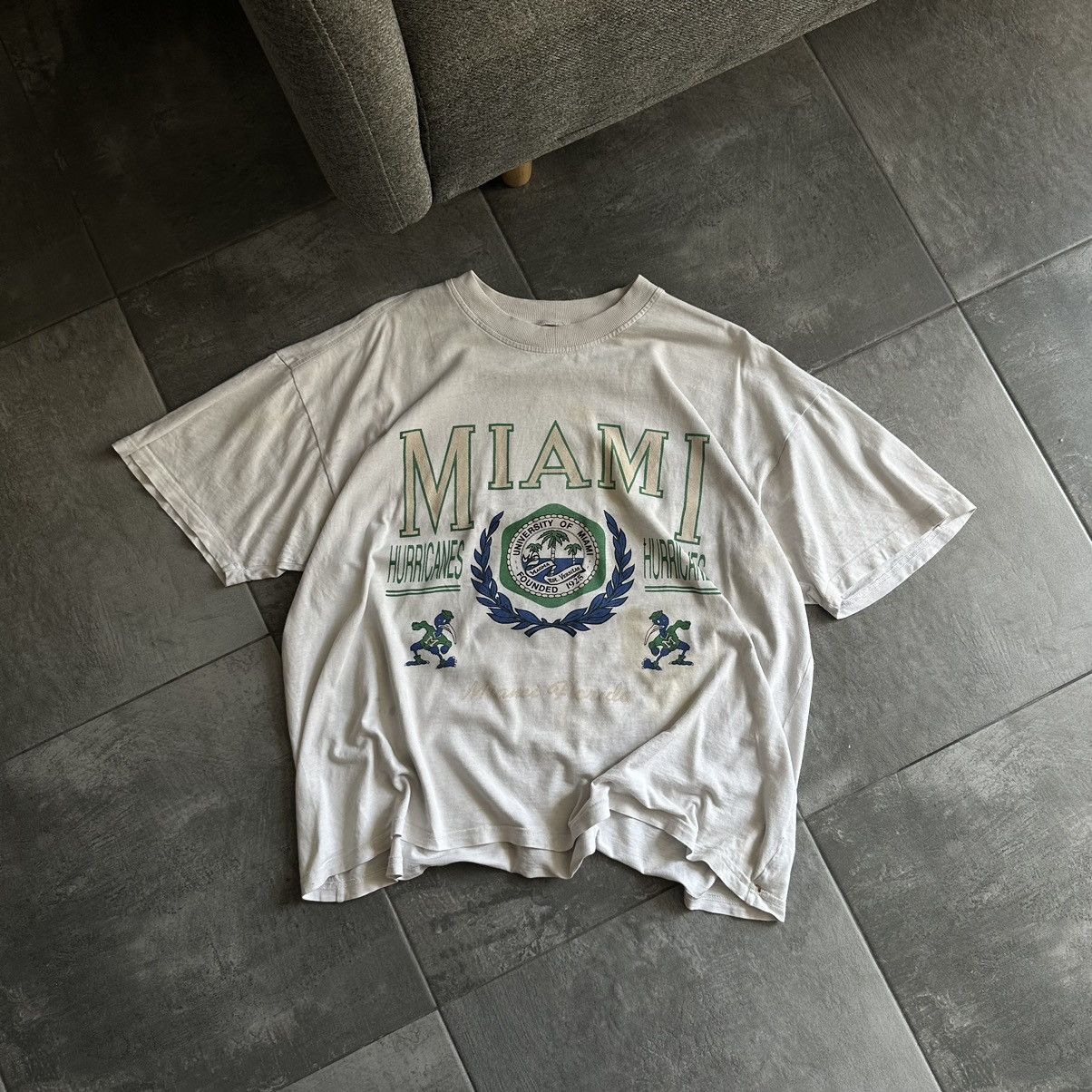Designer × Vintage Vintage Miami Hurricanes T-shirts University Of Miami Y2K Size US XL / EU 56 / 4 - 1 Thumbnail