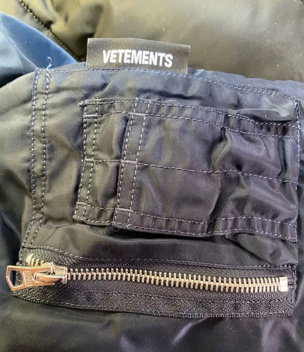 Vetements Vetements Alpha double-sided bomber manual cotton jacket Size US S / EU 44-46 / 1 - 5 Thumbnail