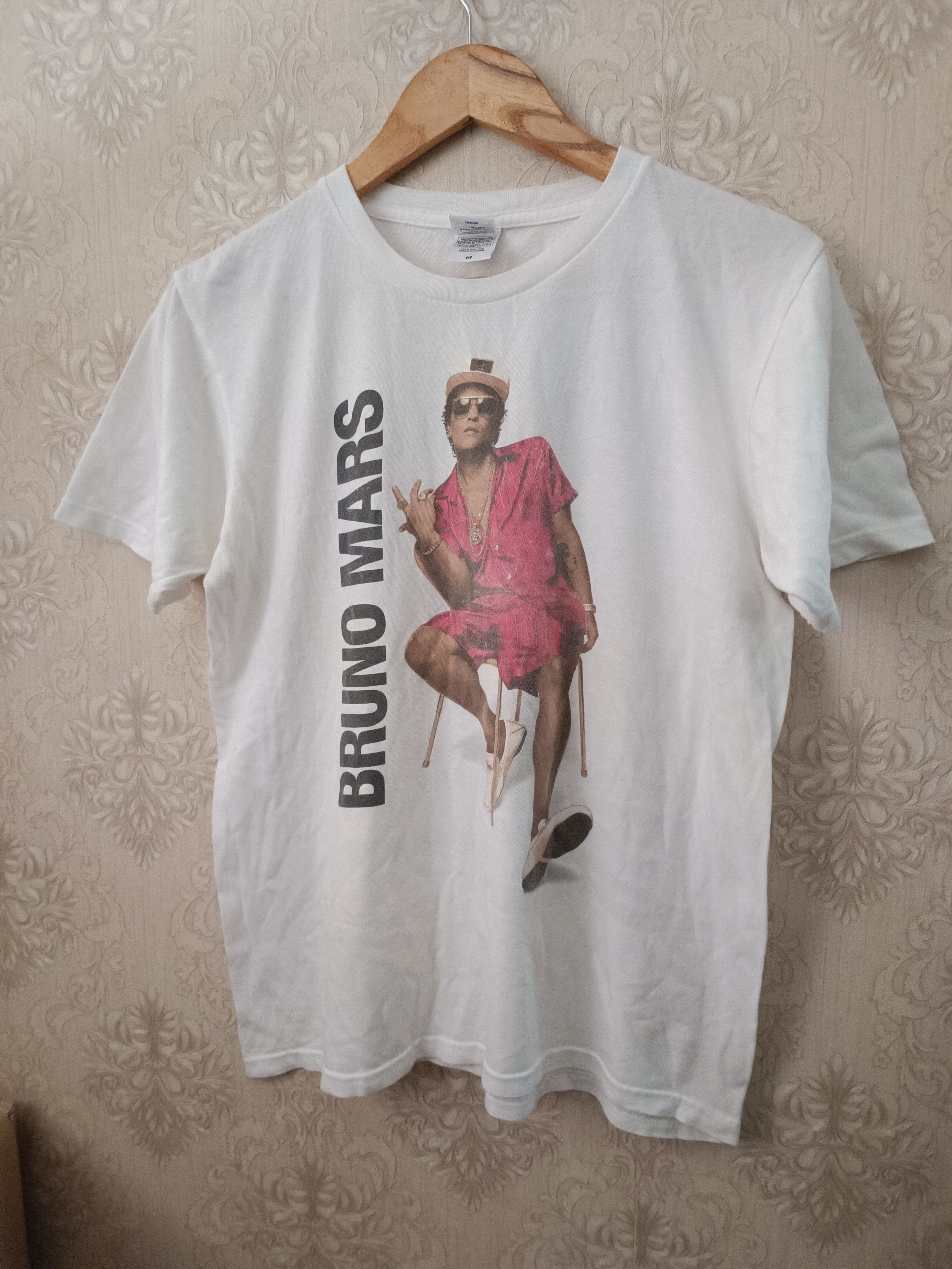 Band Tees Bruno Mars 24k Magic World Tour T shirt Size M / US 6-8 / IT 42-44 - 1 Thumbnail