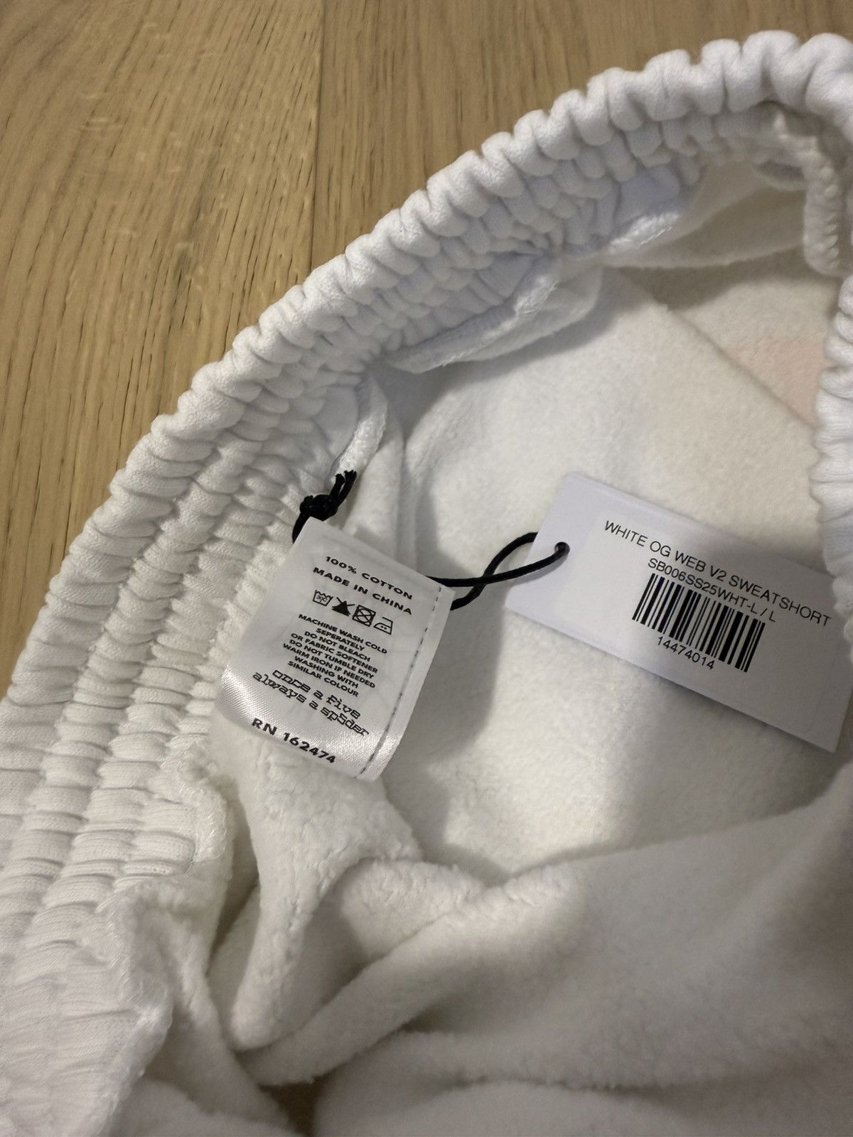Sp5der Sp5der OG Web White Shorts Size US 33 - 4 Thumbnail