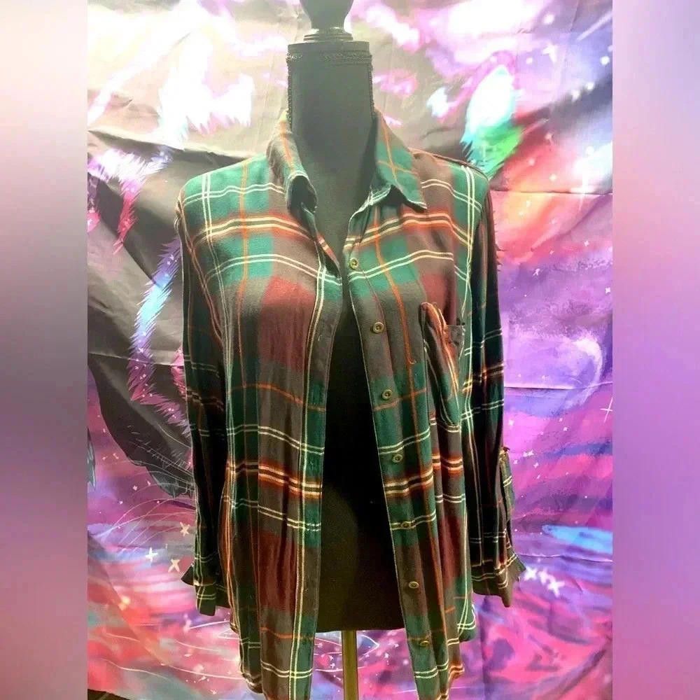 Faded Glory Faded Glory Women's Plaid Flannel Shirt - Size M Size M / US 6-8 / IT 42-44 - 1 Thumbnail
