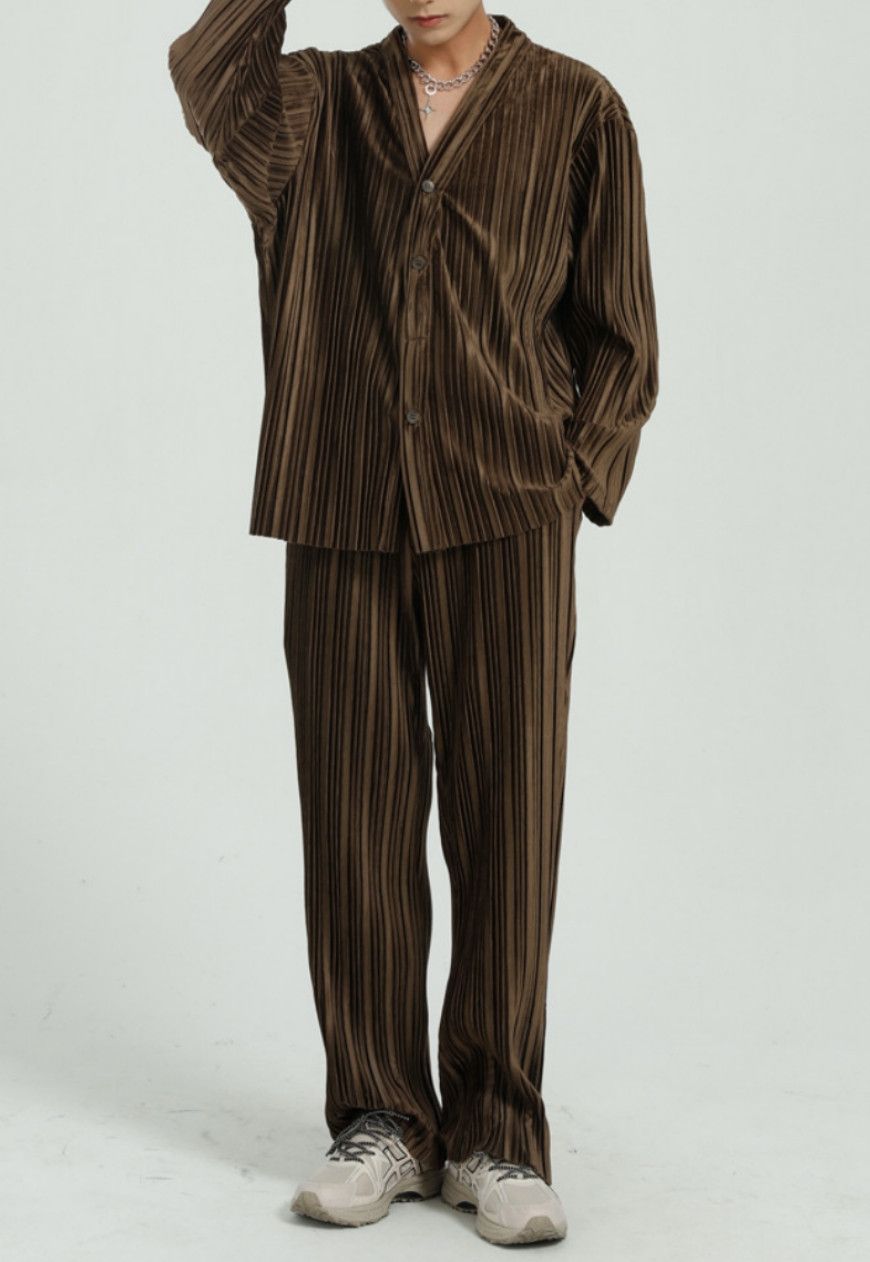 Other Men’s Fashion solid color casual suit set Size 38S - 1 Thumbnail