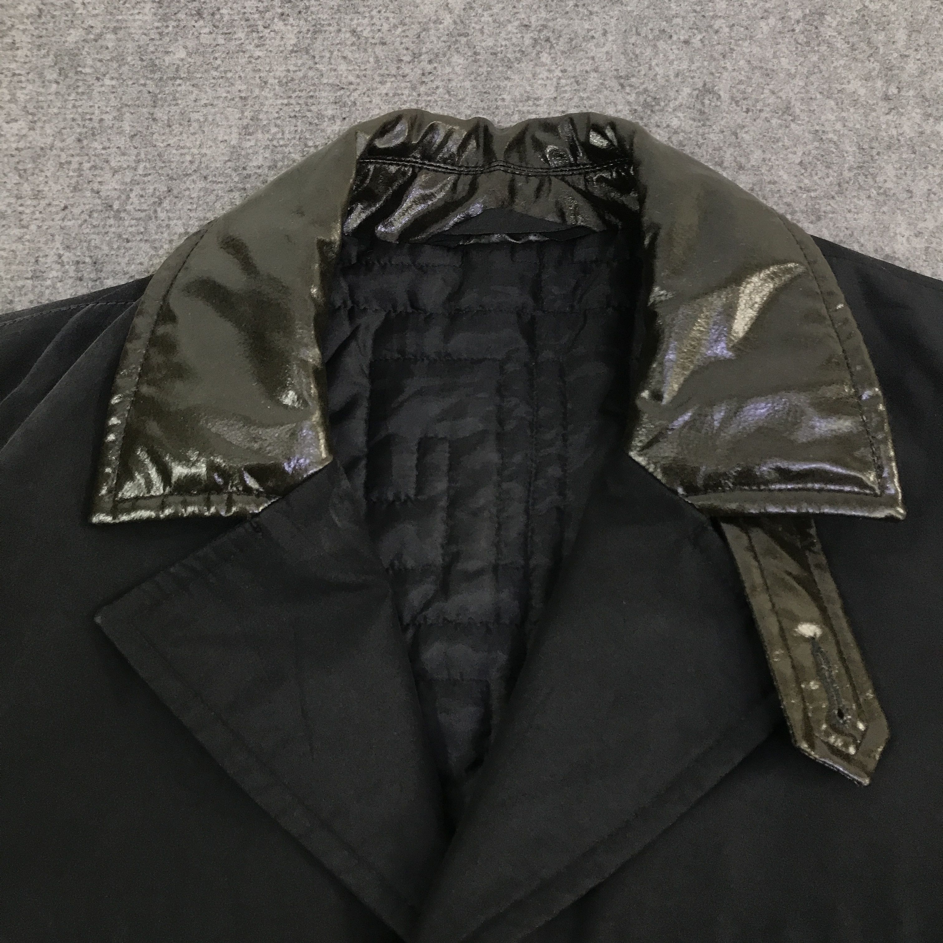 Versace versace classic Button up coats Jacket K121B4 Size US L / EU 52-54 / 3 - 5 Thumbnail