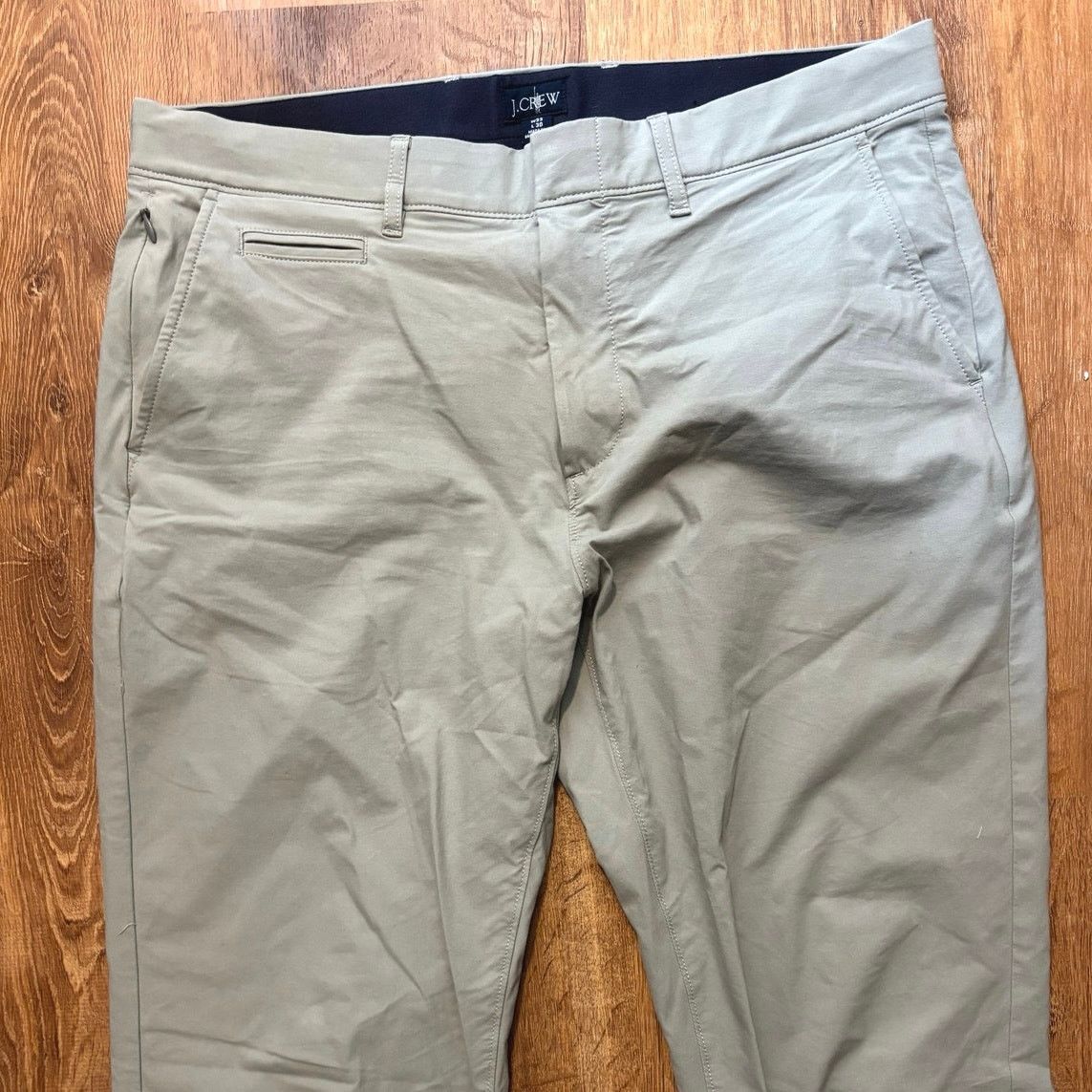 J.Crew NWOT J.Crew 770 Straight Fit Tech Pant Light Gray Size 33x30 Size US 33 - 3 Thumbnail