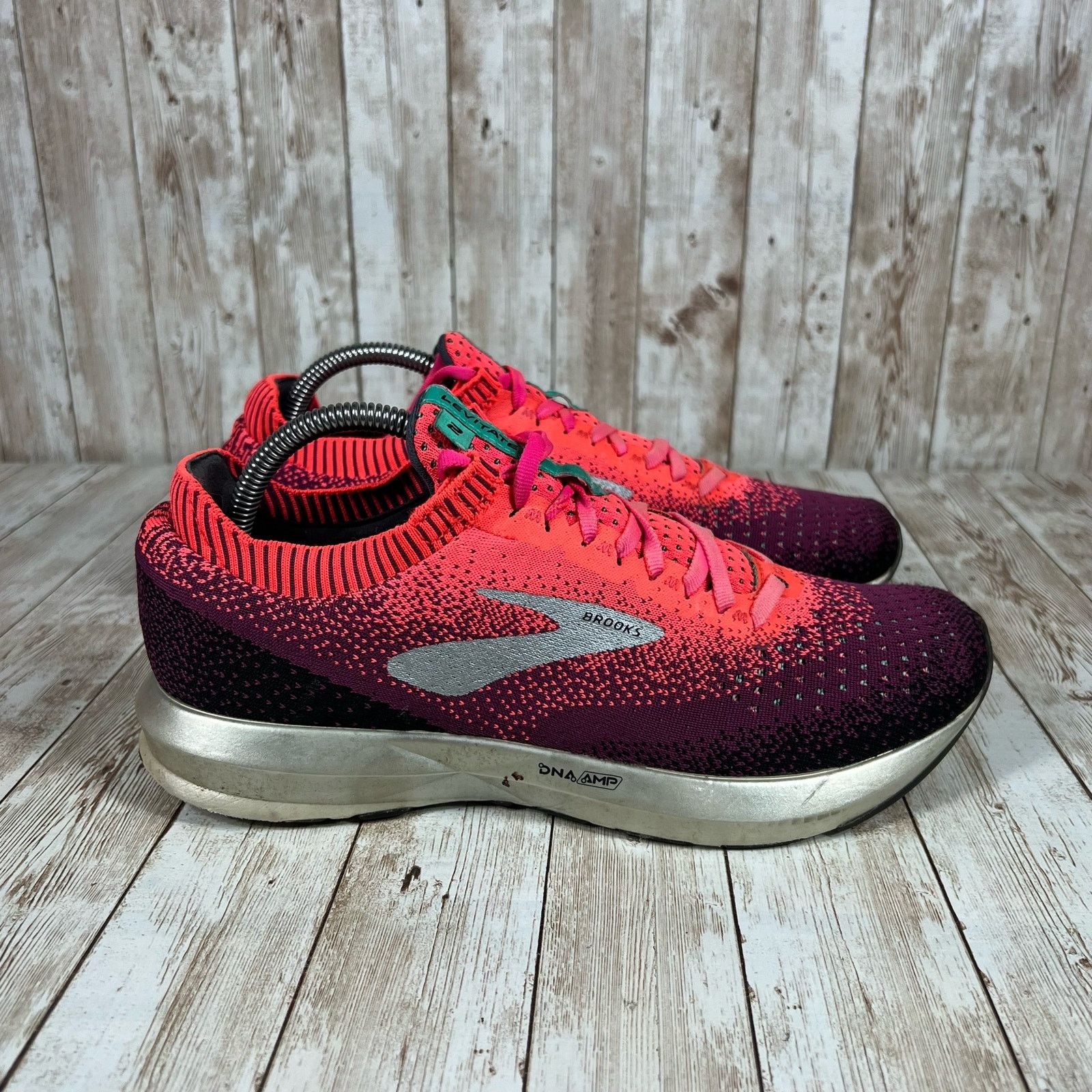 Brooks Brooks levitate 2 pink Womens 9.5 Size US 9.5 / IT 39.5 - 1 Thumbnail