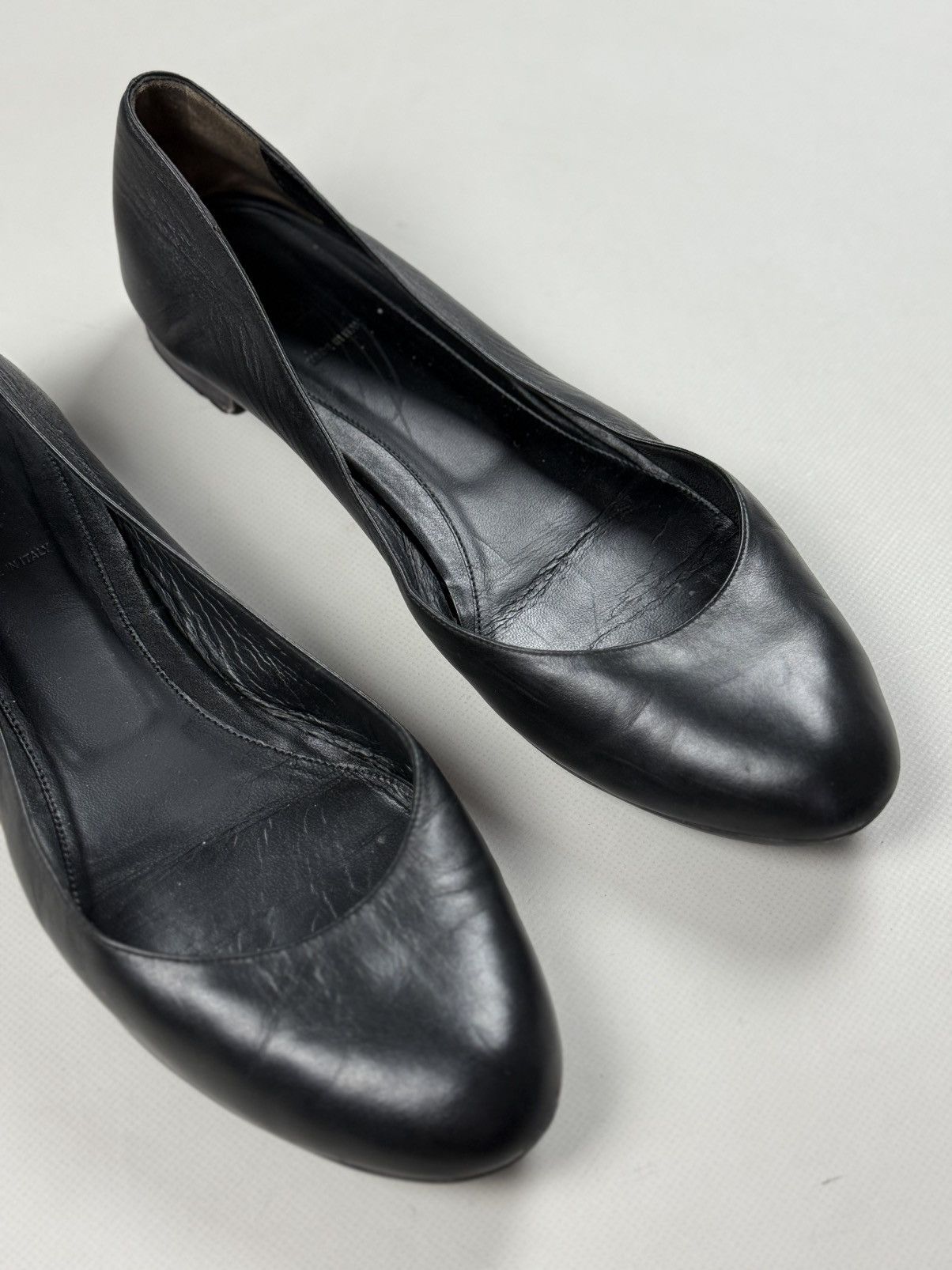 Fendi Fendi Roma Ladies Leather Flats Ballets Size 41 / US 11 Size US 11 / IT 41 - 4 Thumbnail