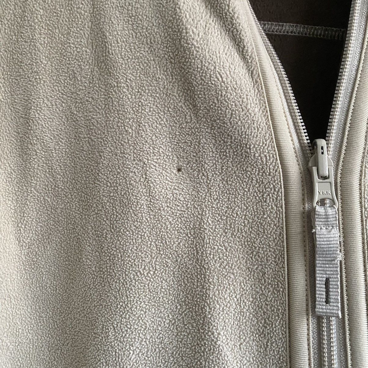 Uniqlo Vintage UNIQLO Fleece Jacket Reversible Size US S / EU 44-46 / 1 - 7 Thumbnail