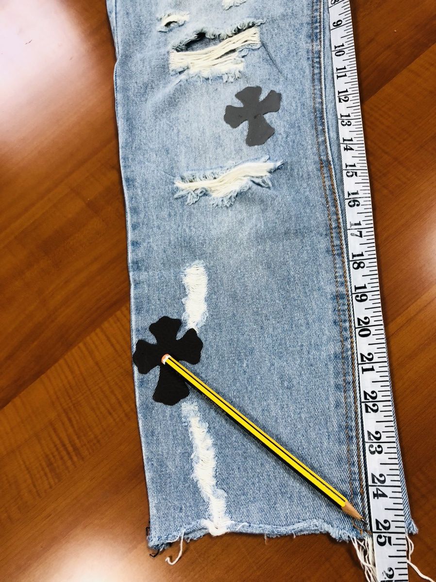 Forever 21 Forever 21 Ripped Jeans Size US 29 - 24 Thumbnail