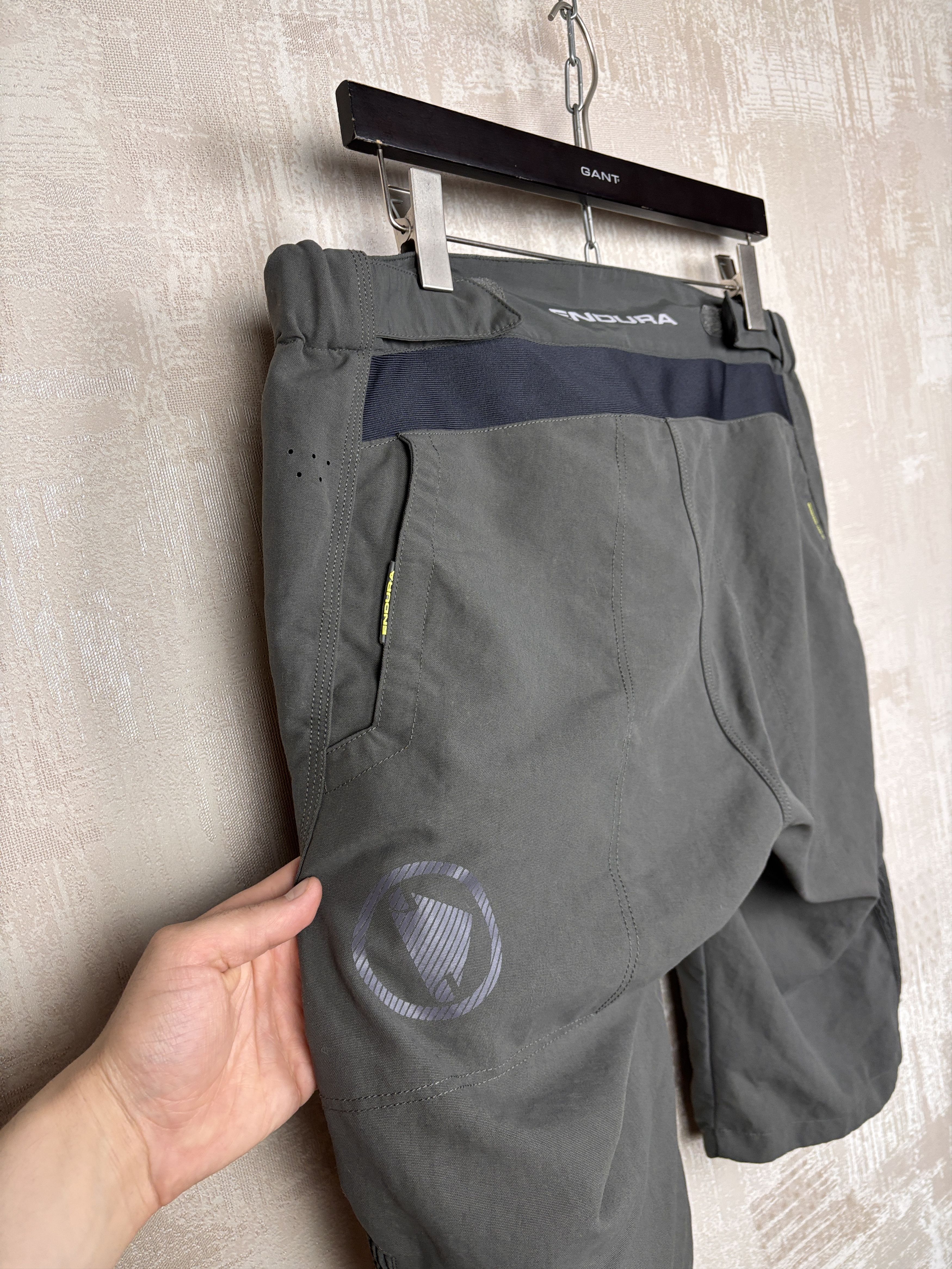 Bicycle Endura Singletrack Shorts Nylon Cycling MTB Men's Size L Size US 34 / EU 50 - 13 Thumbnail