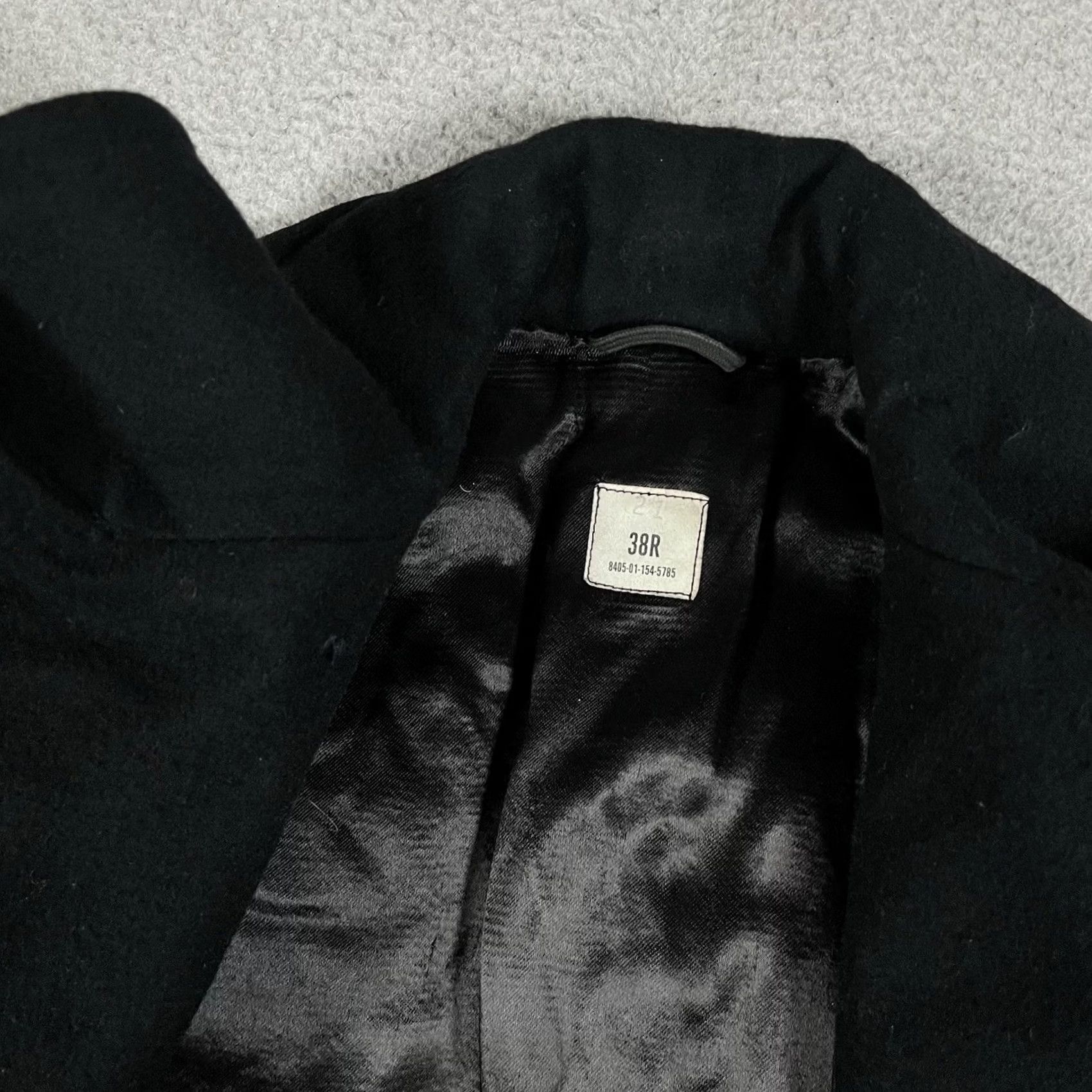 Vintage VINTAGE US Military Wool Pea Coat Mens 38R Sterlingwear Boston Navy Coat Cold Weather 80s 90s USA Mens Size US XXS / EU 40 - 2 Thumbnail