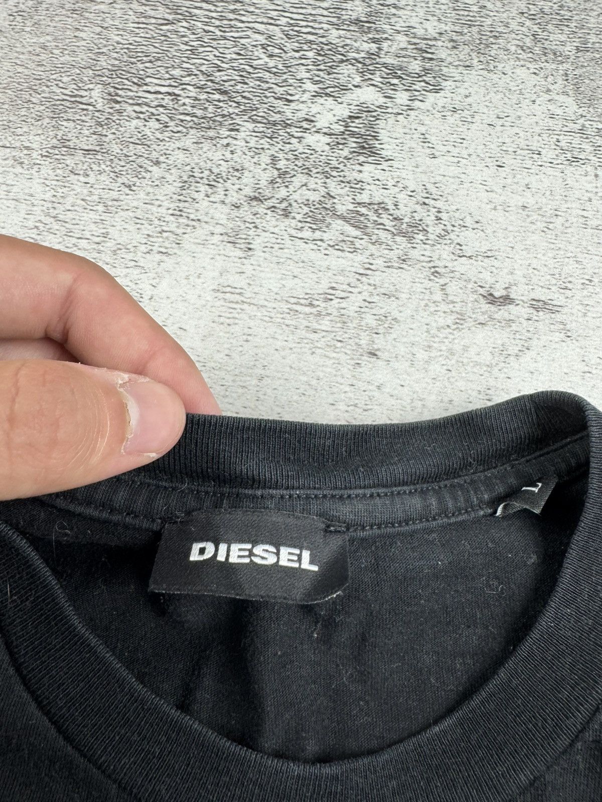 Diesel Diesel Center Logo Black Large Men’s Rap Merch Jersey Hip Hop USA Tee T Shirt Size US L / EU 52-54 / 3 - 8 Thumbnail