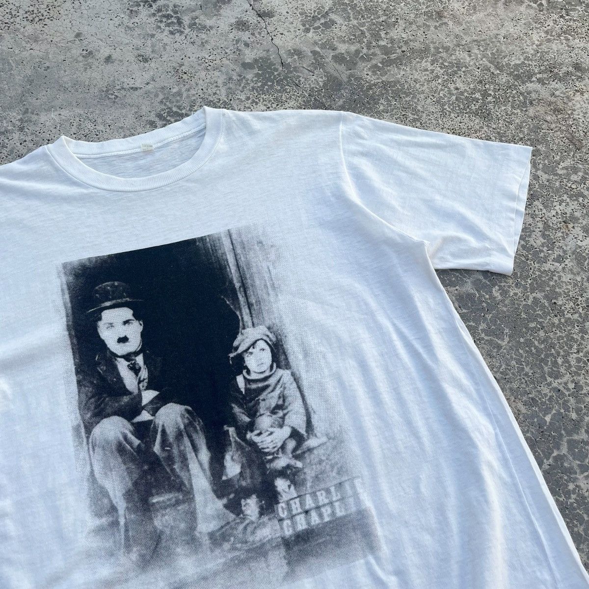 Vintage Vintage Charlie Chaplin Legendary Comedian Photo Tee Size US L / EU 52-54 / 3 - 2 Thumbnail