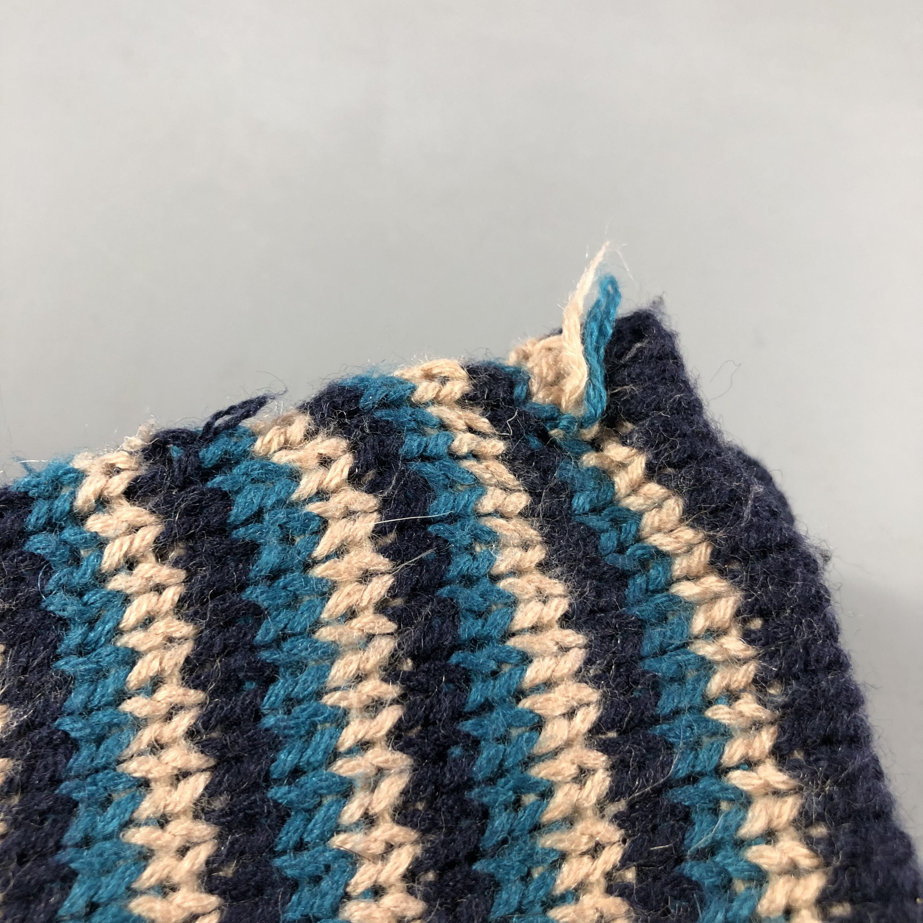 Vintage Unknown Stripe Bobble Beanie Snowcap Snow Hat B1035 Size ONE SIZE - 6 Thumbnail