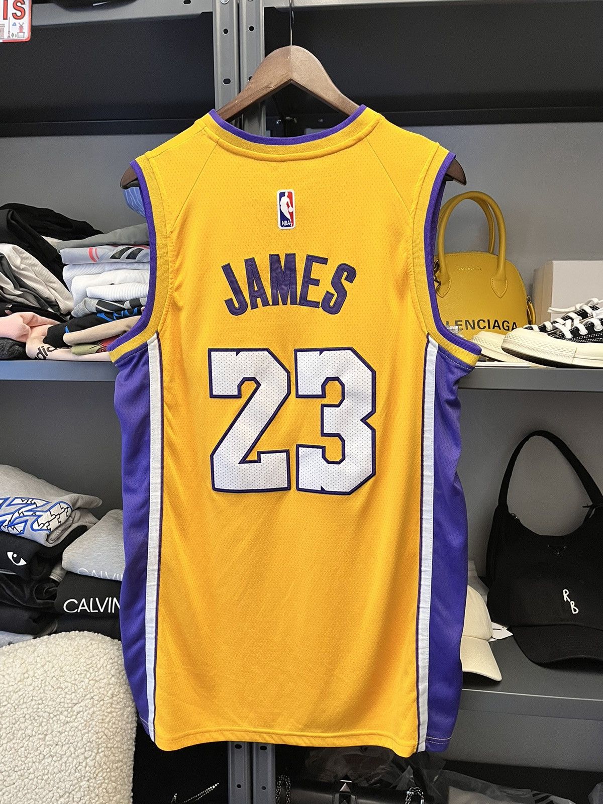 NBA Nike NBA Lakers #23 James Jersey Size US M / EU 48-50 / 2 - 4 Thumbnail