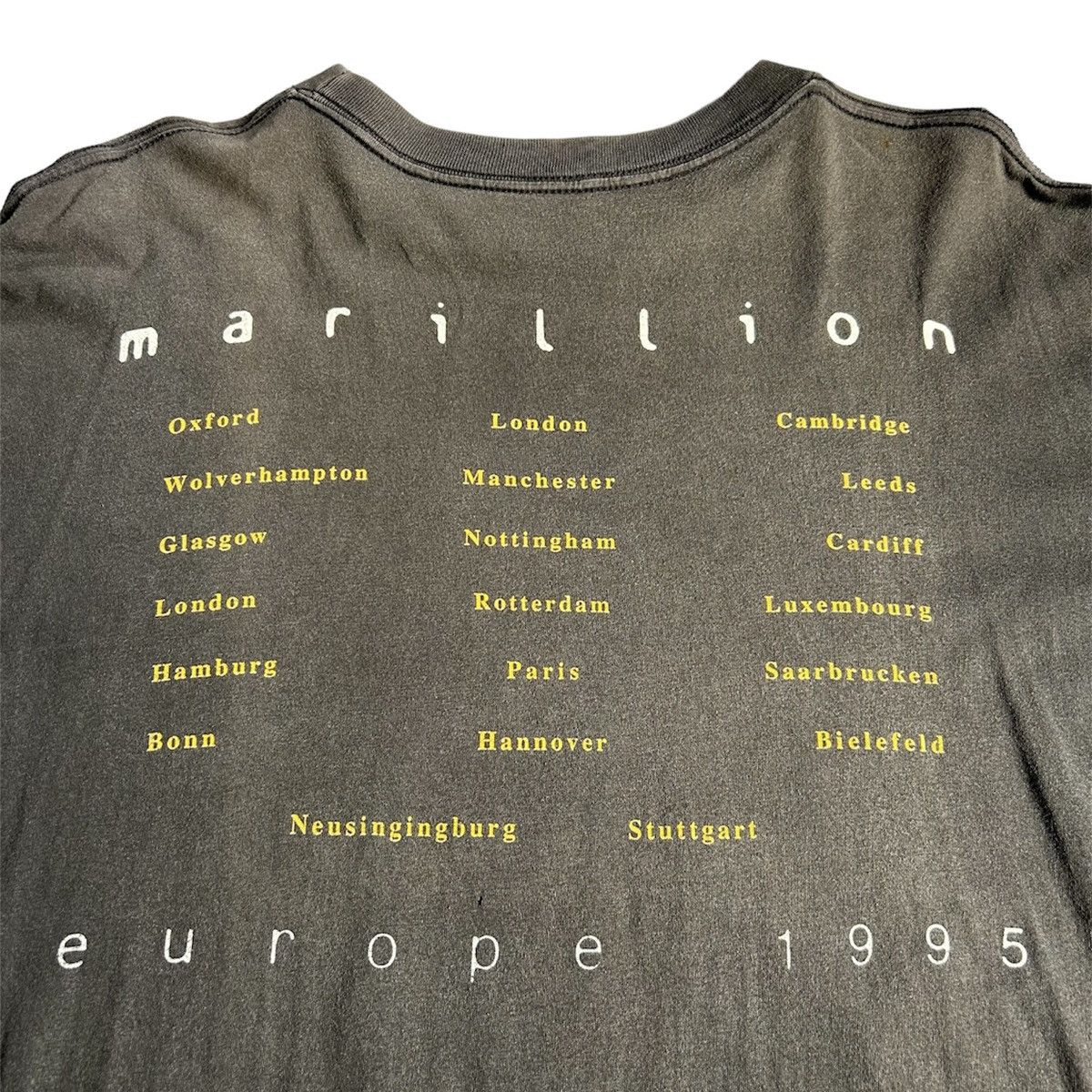 Band Tees × Vintage Marillion Afraid of sunlight european tour 1995 shirt Size US L / EU 52-54 / 3 - 6 Thumbnail