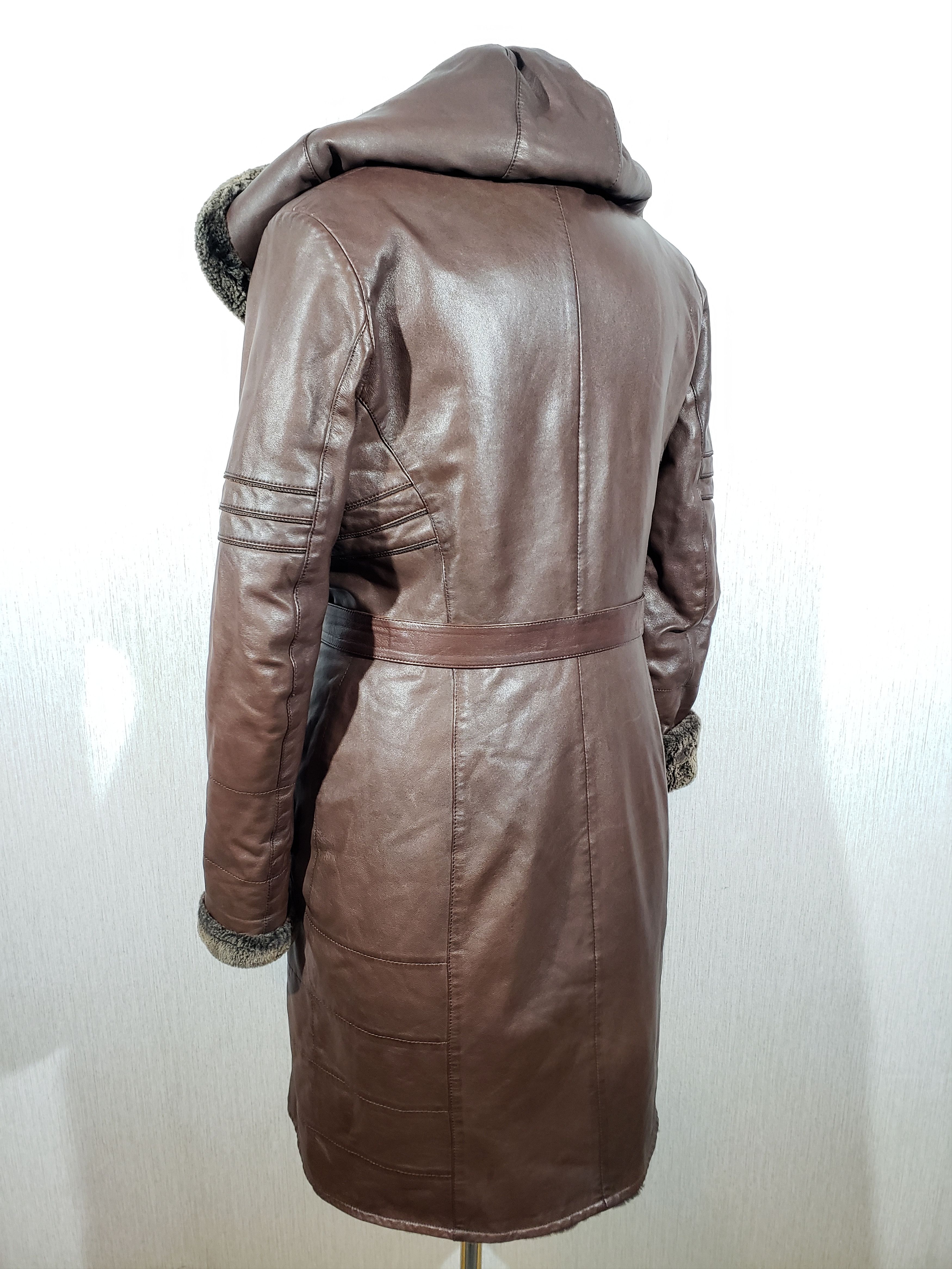 Other Stylish brown sheepskin coat with a warm hood. Size L / US 10 / IT 46 - 6 Thumbnail