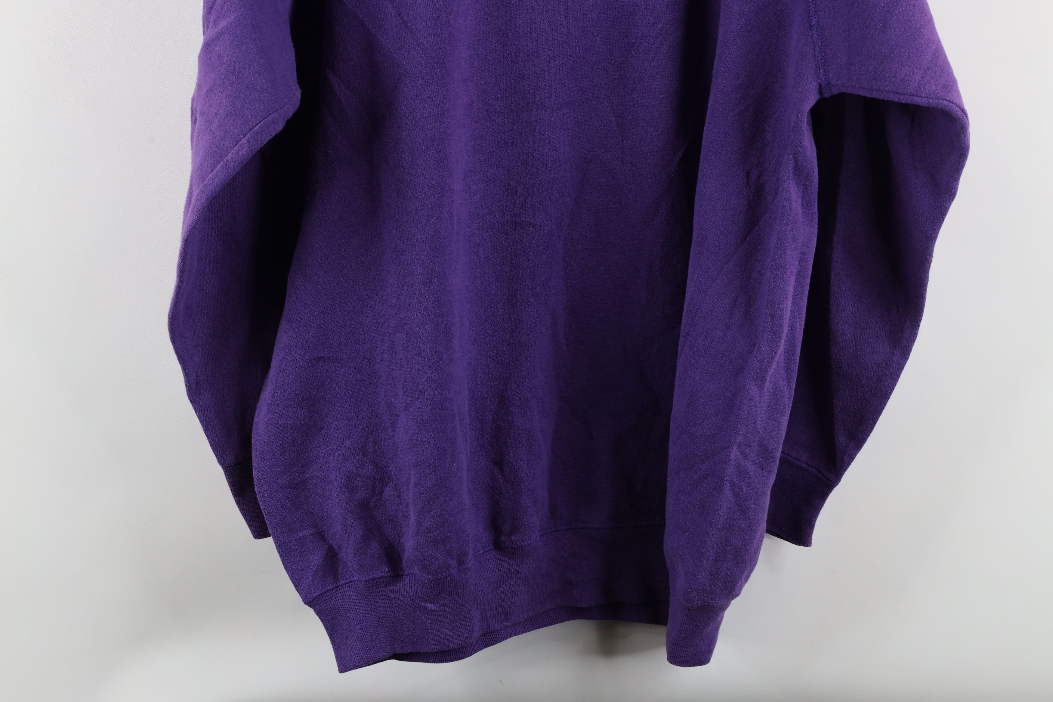 Vintage Vintage 90s Streetwear Spell Out Well Cartoon Sweatshirt USA Size ONE SIZE - 10 Thumbnail