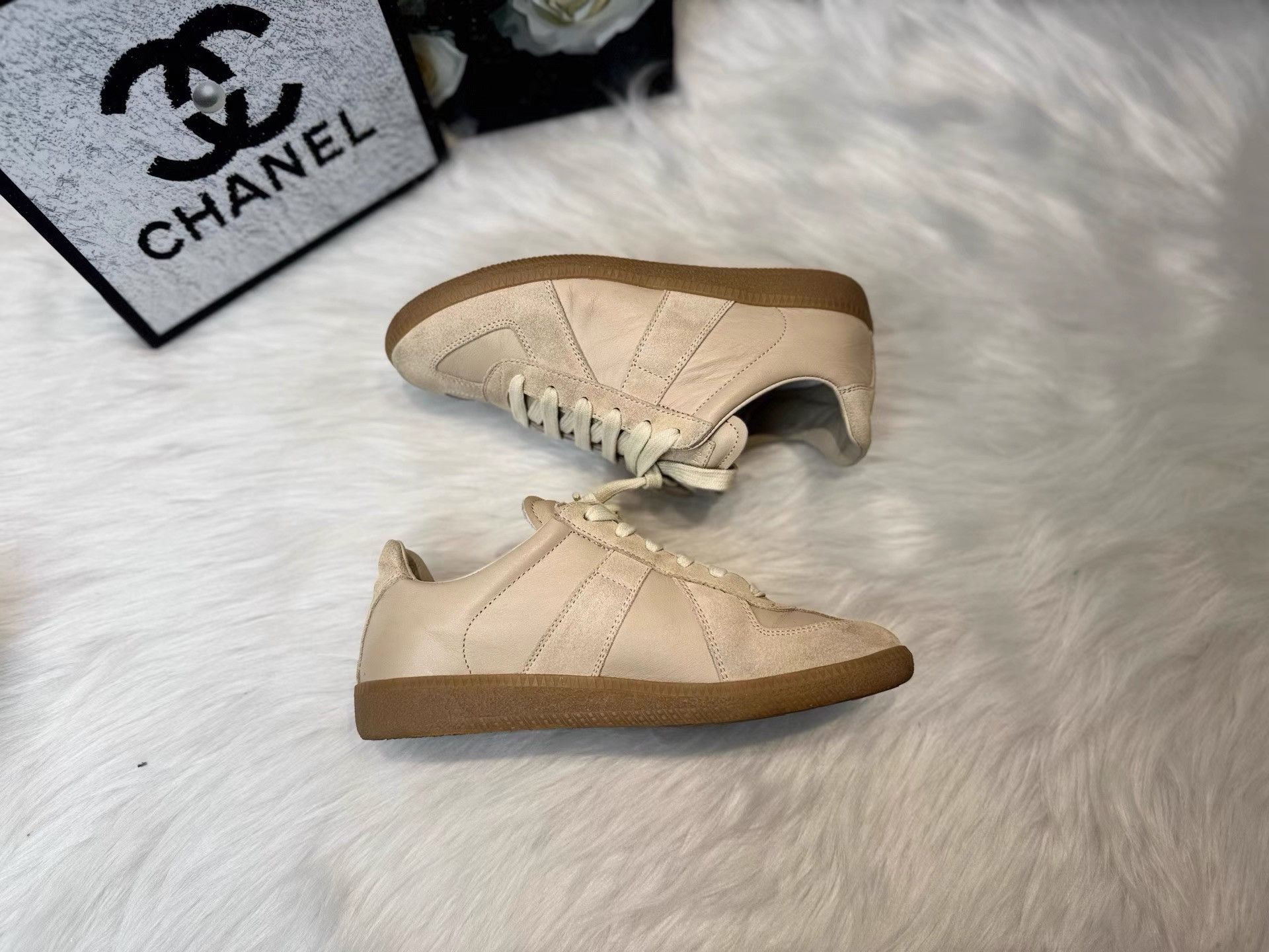 Maison Margiela Maison Margiela Suede Replica Training Sneakers K36 Size US 6 / IT 36 - 6 Thumbnail