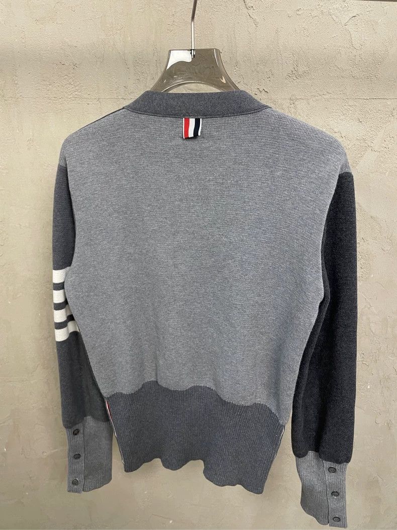 Thom Browne Thom browne Color-blocked four-striped knitted cardigan 250 Size US XXS / EU 40 - 4 Thumbnail