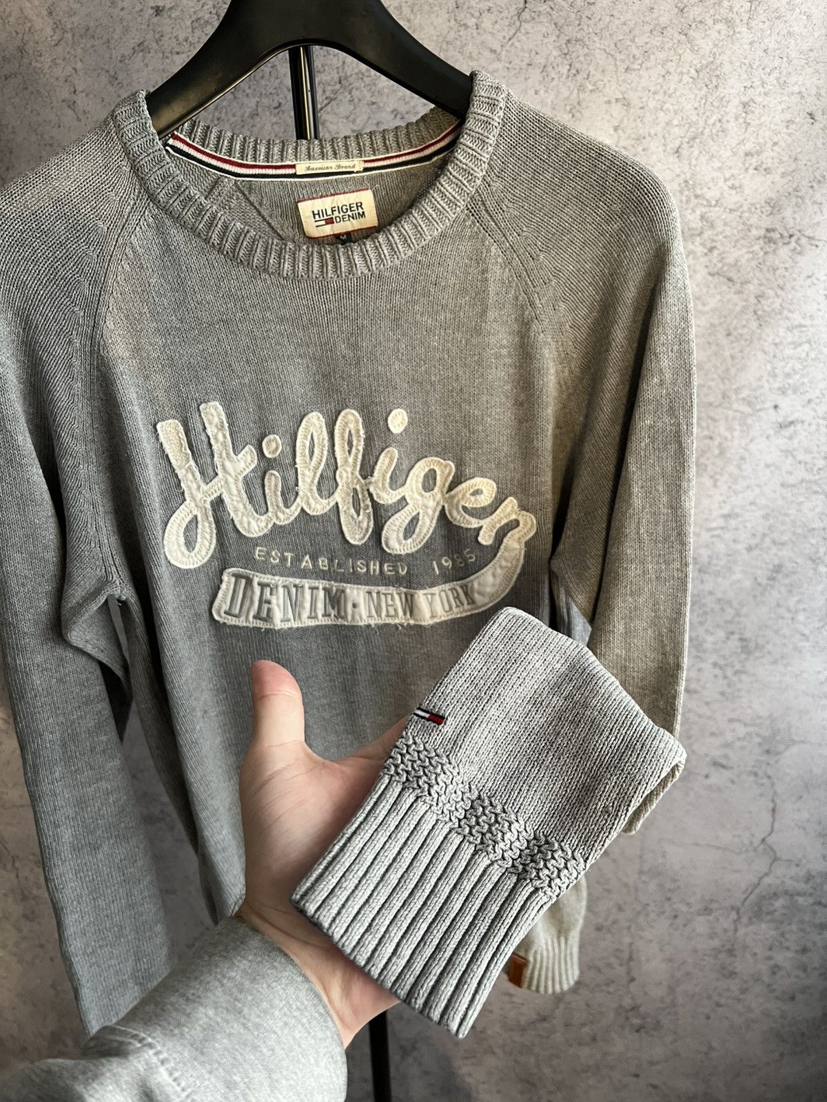 Tommy Hilfiger Vintage Tommy Hilfiger Knit Sweater Embroidered Logo Y2K Size US M / EU 48-50 / 2 - 4 Thumbnail